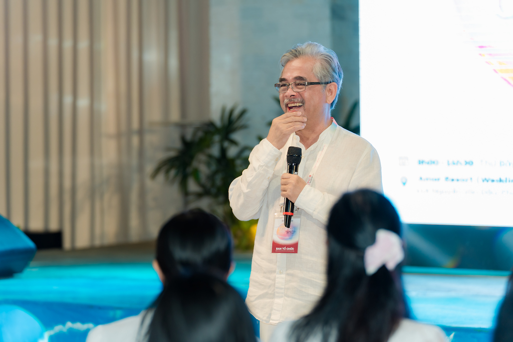 Tiến sĩ cảnh báo 'chữa lành' tâm lý biến thành trò đùa 'quán nhậu chữa lành' - Ảnh 3.