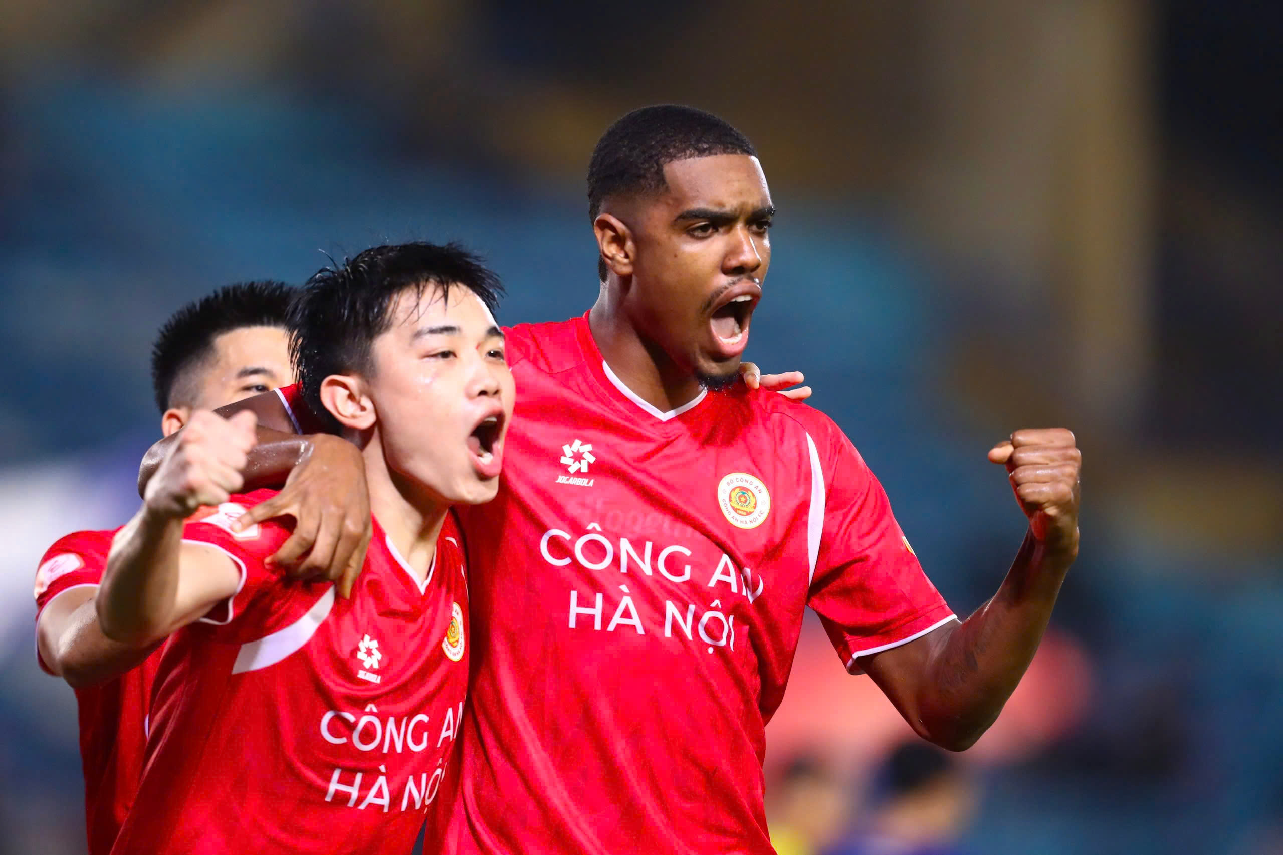CLB CAHN đứng trước cơ hội phá kỷ lục tại V League 2 22b1