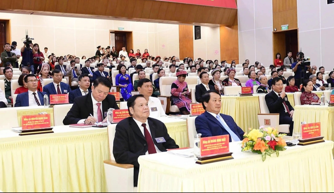 - Ảnh 2. - Ảnh 2.