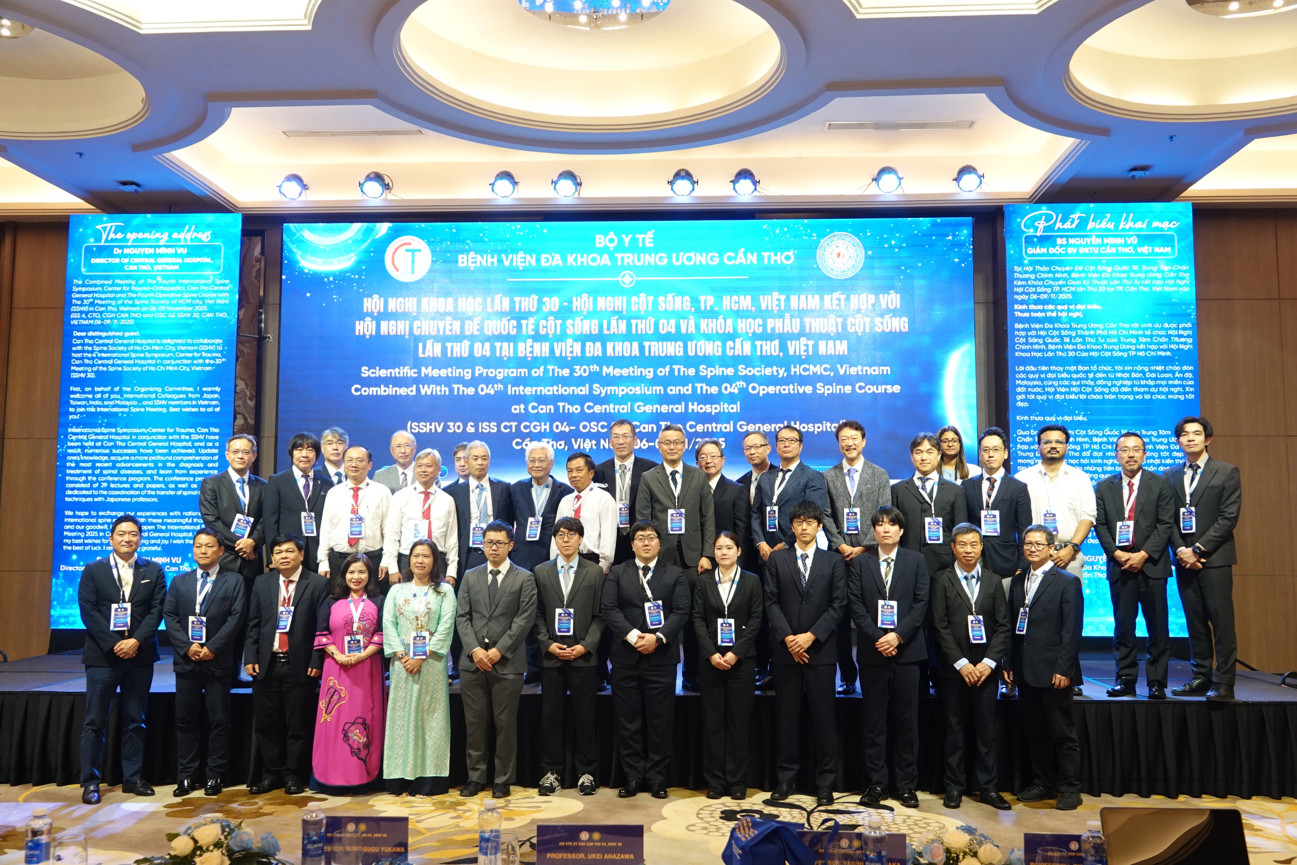 Chuyên gia quốc tế mổ thị phạm cột sống cho bác sĩ ĐBSCL tại Cần Thơ - Ảnh 2.