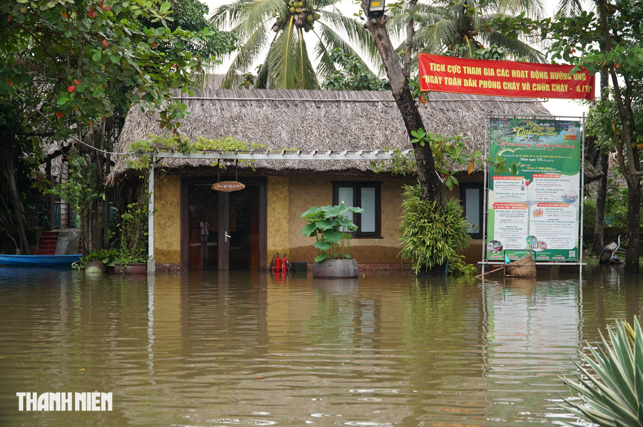&lsquo;Điệp kh&uacute;c&rsquo; triều cường d&acirc;ng cao ở b&aacute;n đảo Thanh Đa trong nửa th&aacute;ng qua - Ảnh 5.