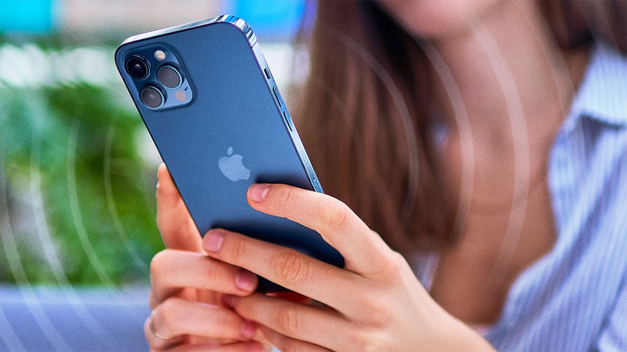 iPhone có thực sự phát ra bức xạ gây hại sức khỏe? - Ảnh 1.