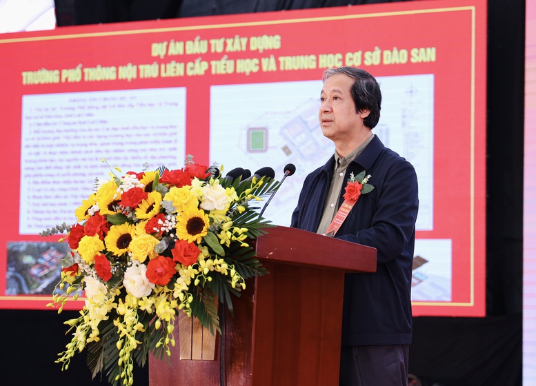 Premier start bouw van 72 internaats voor leerlingen in grensgebieden - Foto 13. Thủ tướng phát động khởi công xây dựng 72 trường nội trú cho học sinh vùng biên - Ảnh 13.