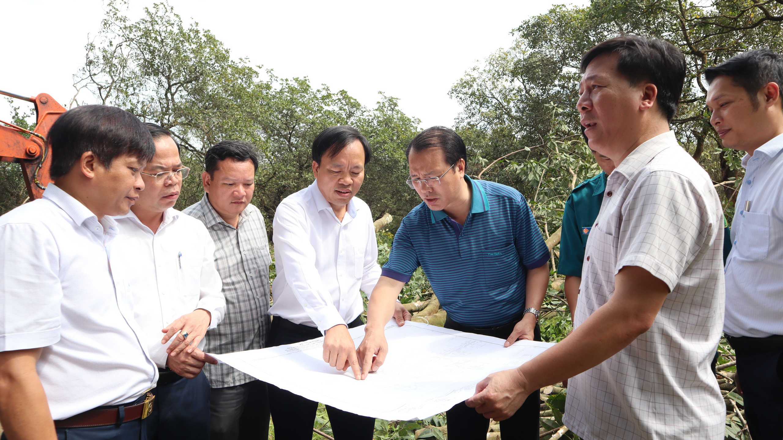 Nhận 21 tỉ đồng, bàn giao ngay đất dự án cao tốc Gia Nghĩa - Chơn Thành- Ảnh 1. Nhận 21 tỉ đồng, bàn giao ngay đất dự án cao tốc Gia Nghĩa - Chơn Thành- Ảnh 1.