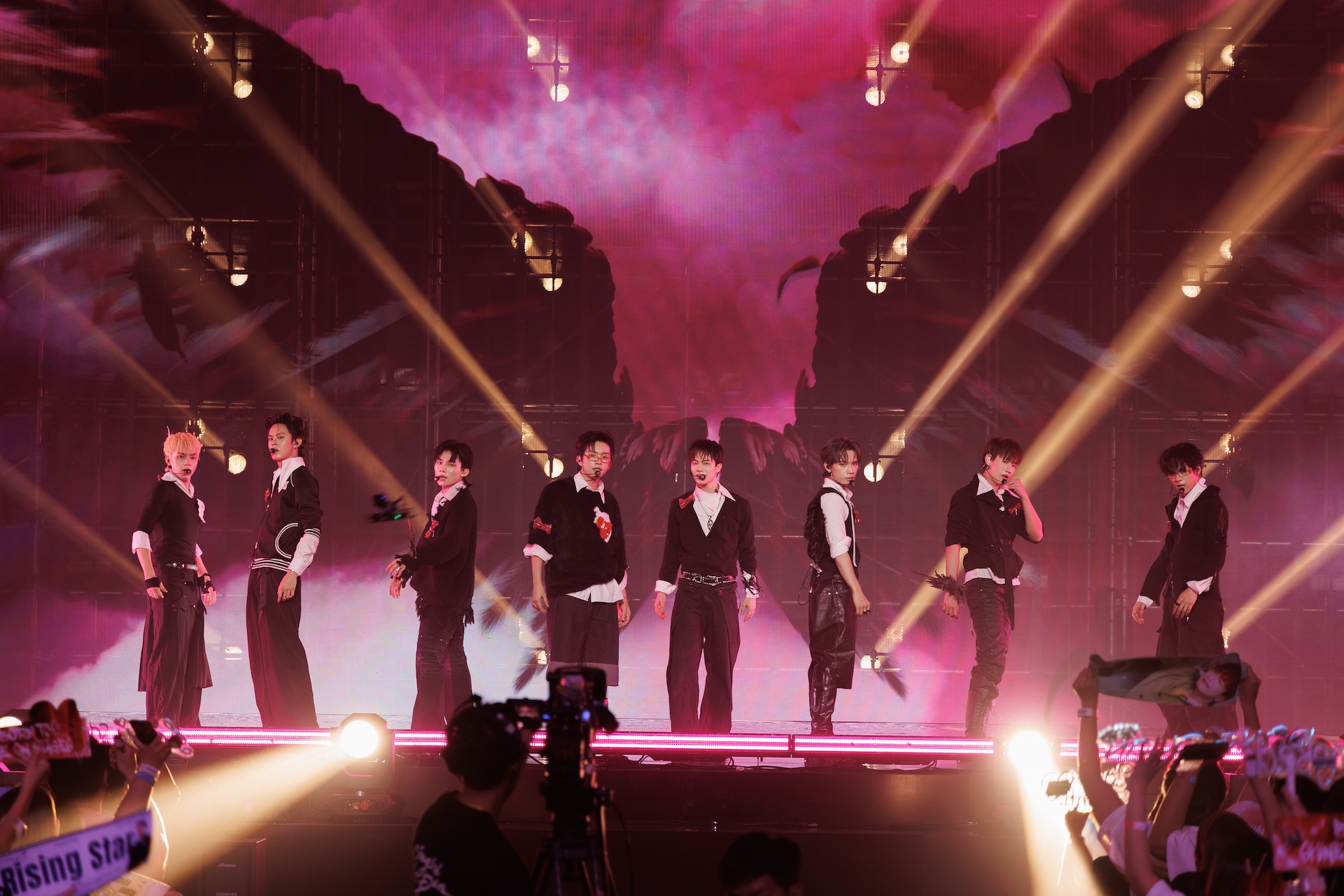 Soobin dùng đặc quyền để cứu nguy cho đàn em - Ảnh 6.