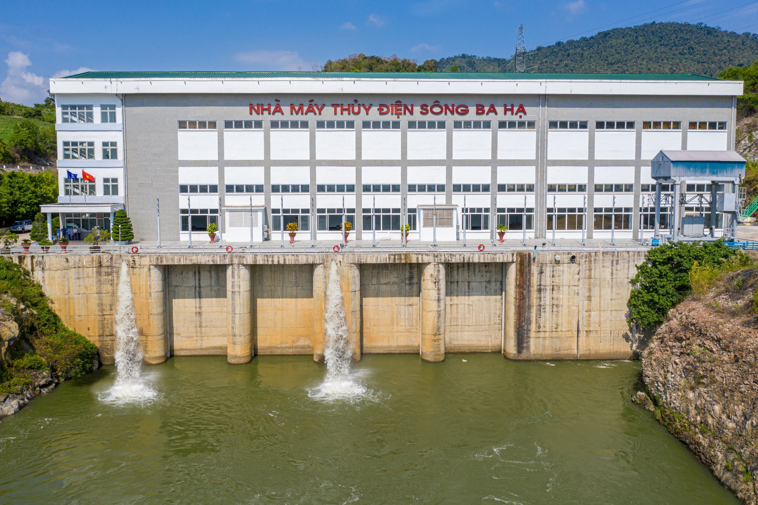 Tổng giám đốc Công ty CP Thủy điện Sông Ba Hạ nghỉ phép - Ảnh 1. Tổng giám đốc Công ty CP Thủy điện Sông Ba Hạ nghỉ phép - Ảnh 1.