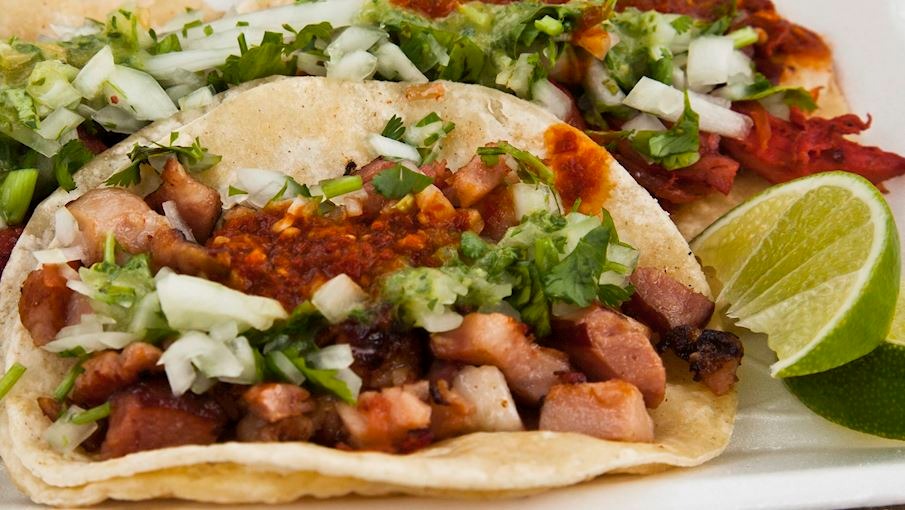 Không phải phở, đây là món Việt trong top 10 món ăn đường phố ngon nhất thế giới - Ảnh 5.