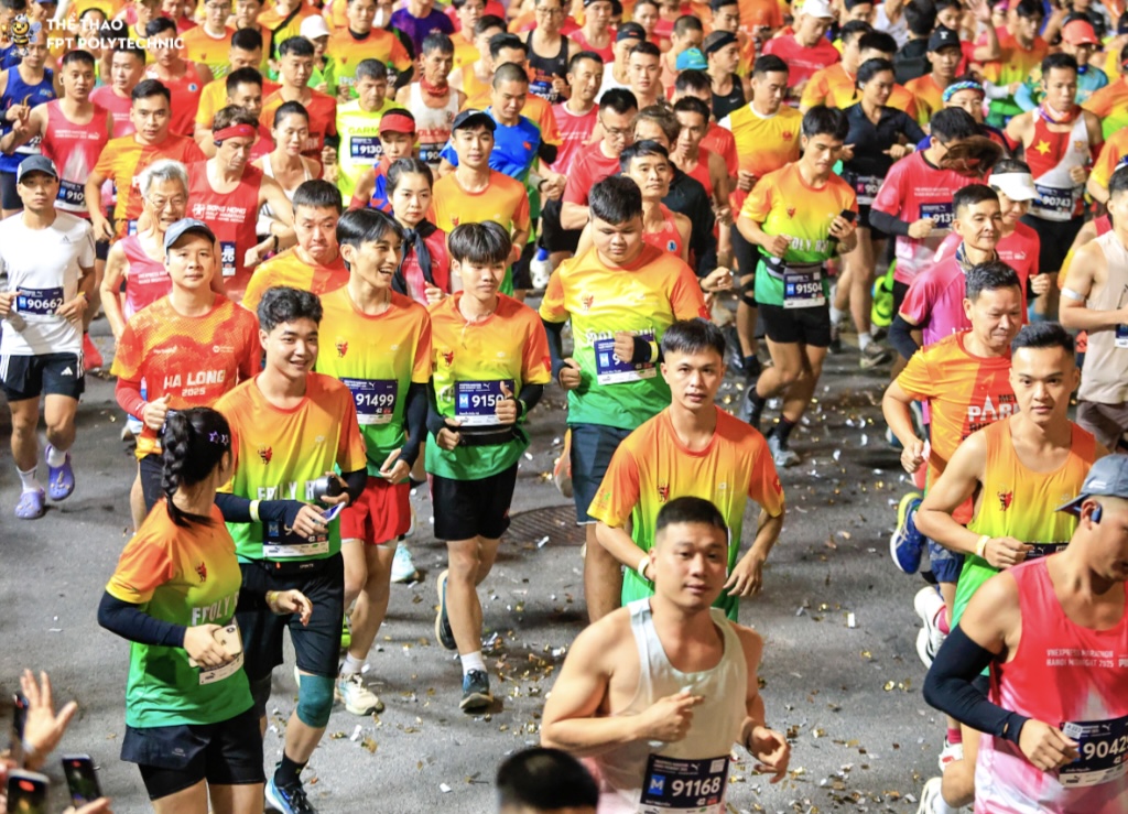  Hàng trăm giảng viên và sinh viên một trường CĐ lập kỷ lục tại giải chạy - Ảnh 1.