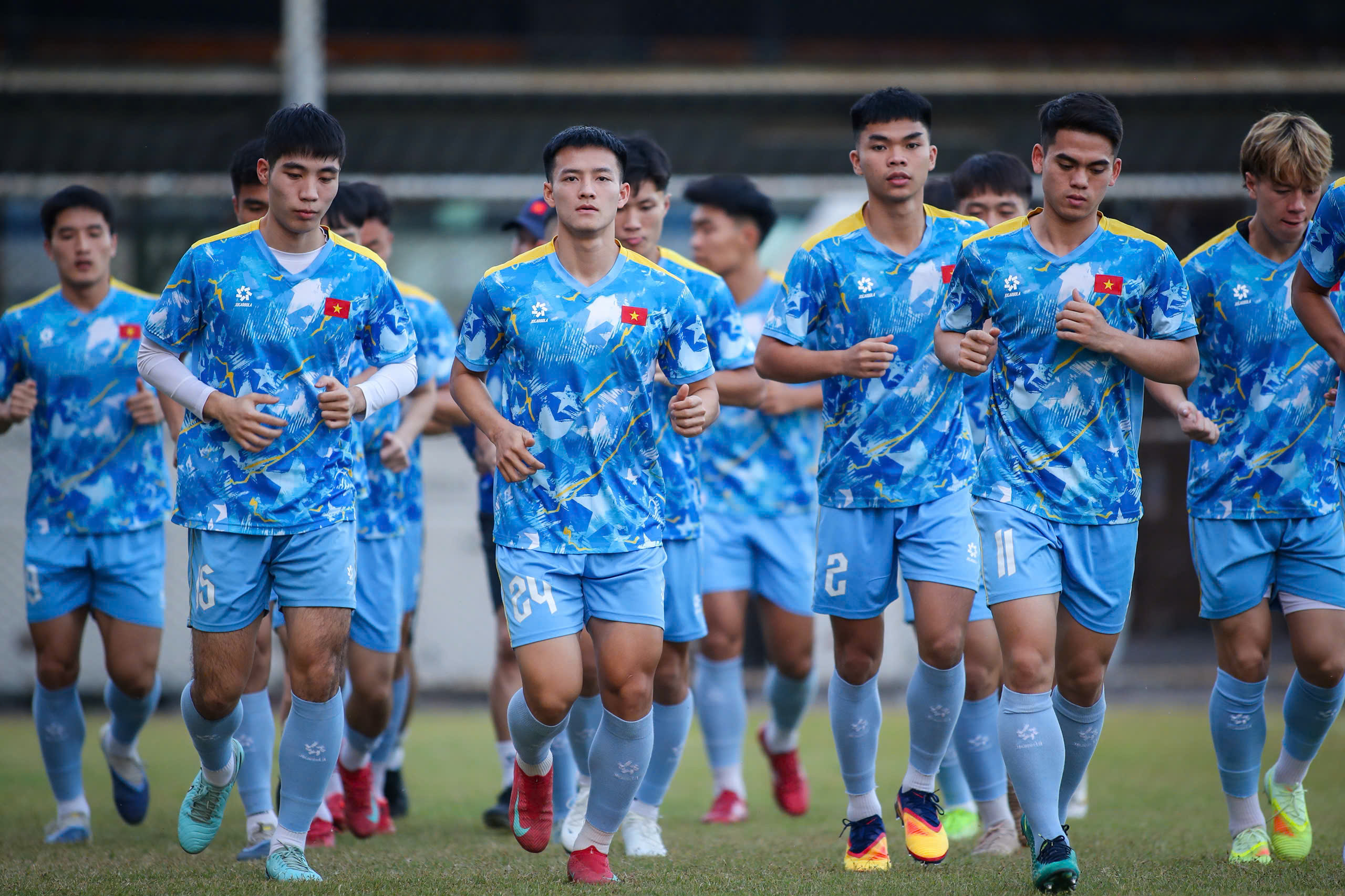 Sếp lớn VFF nói điều bất ngờ tại đất Thái, U.23 Việt Nam chờ thắng Lào và còn hơn thế nữa…- Ảnh 1. Sếp lớn VFF nói điều bất ngờ tại đất Thái, U.23 Việt Nam chờ thắng Lào và còn hơn thế nữa…- Ảnh 1.