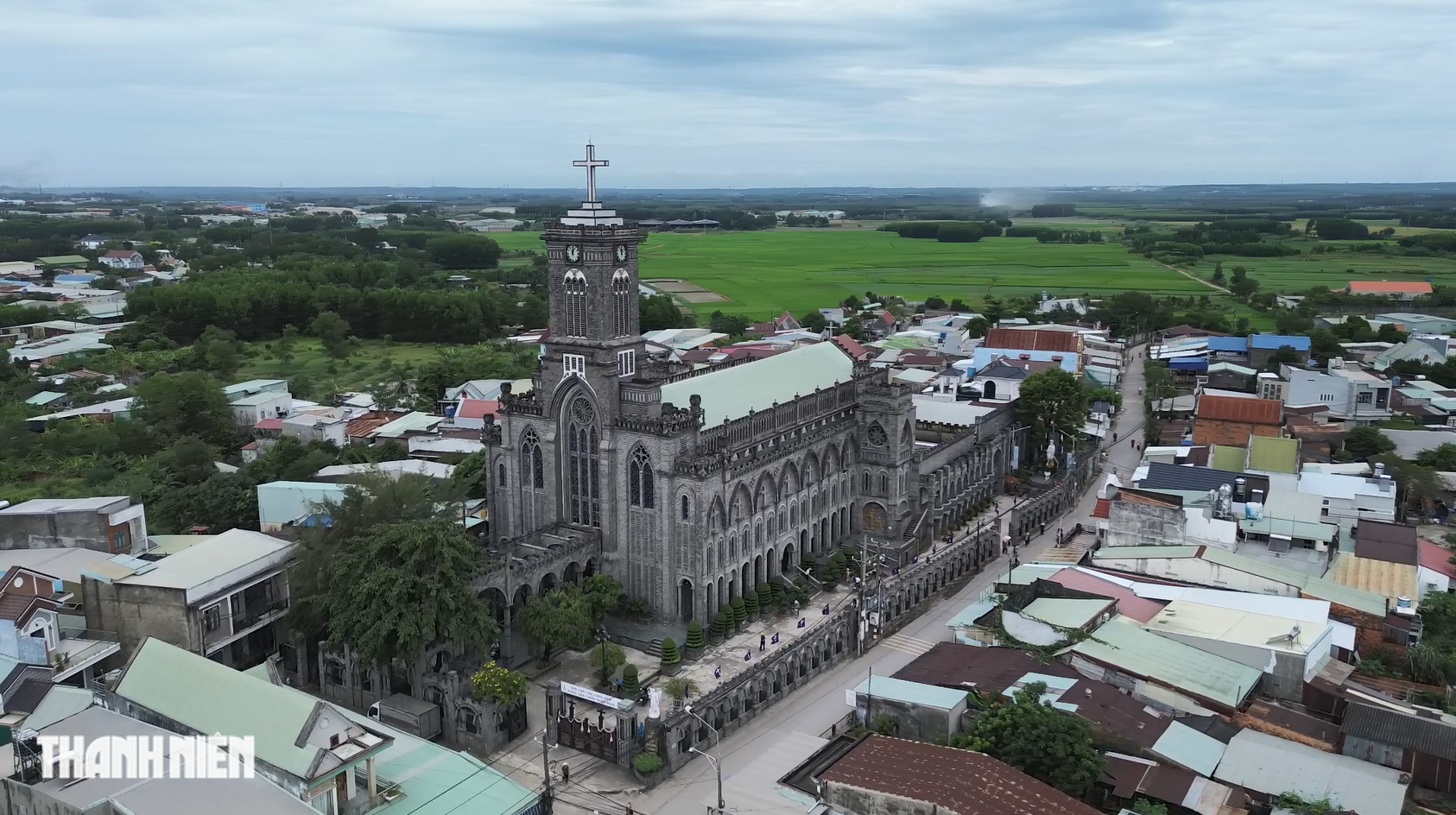 Nh&agrave; thờ duy nhất ở Đồng Nai được x&acirc;y ho&agrave;n to&agrave;n bằng đ&aacute; magma- Ảnh 1.