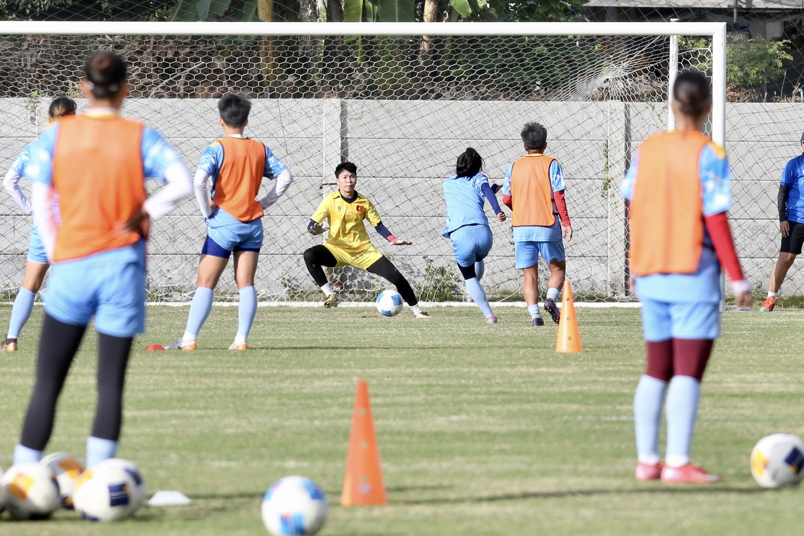 Tiền vệ ‘sát thủ’ nhận diện sức mạnh khủng của Myanmar, đội tuyển nữ Việt Nam đấu trận sinh tử- Ảnh 4. Tiền vệ ‘sát thủ’ nhận diện sức mạnh khủng của Myanmar, đội tuyển nữ Việt Nam đấu trận sinh tử- Ảnh 4.
