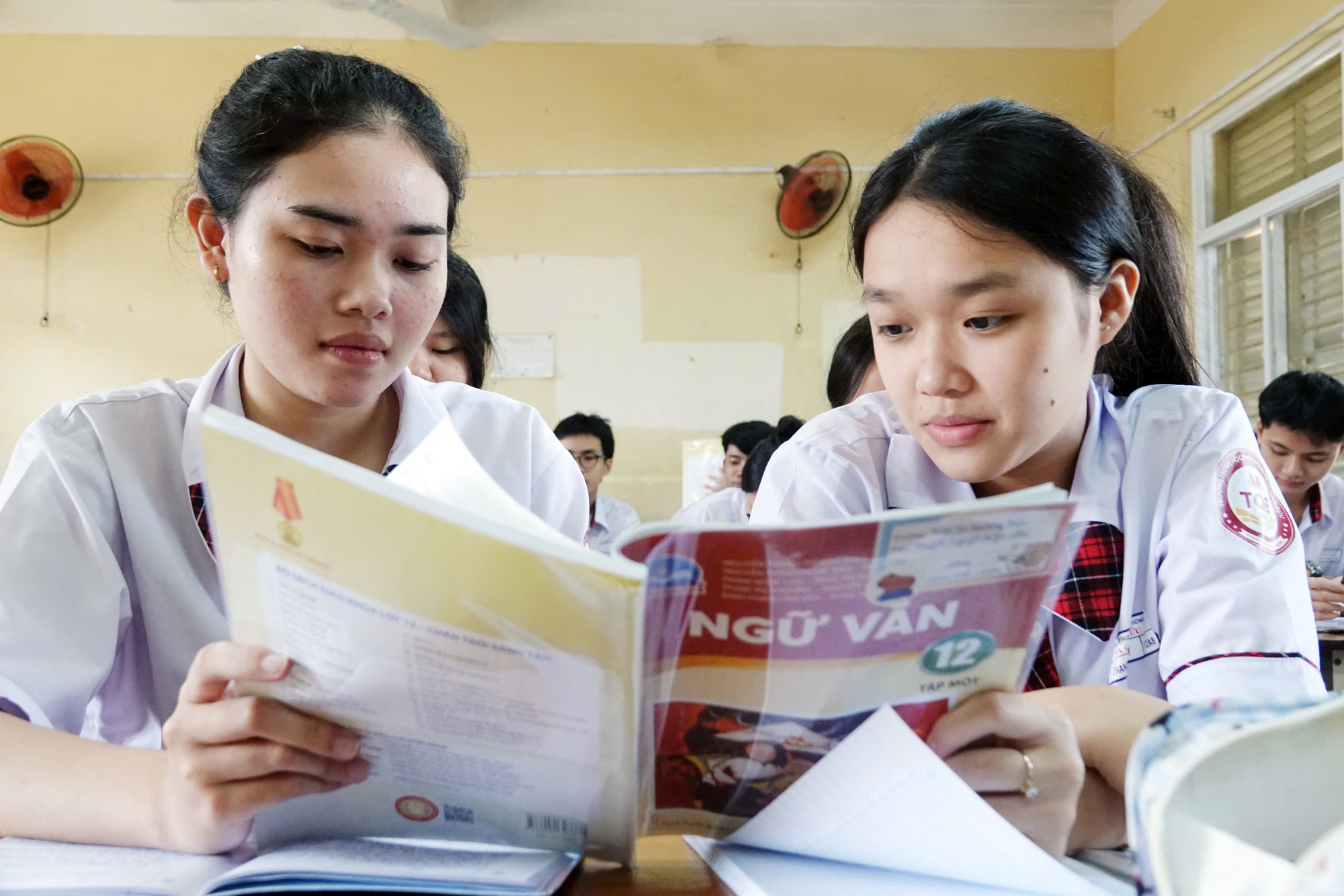 - Зображення 1. - Ảnh 1.