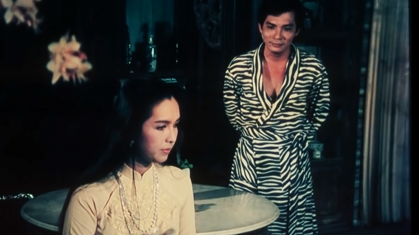 'Nữ hoàng ảnh lịch' Diễm My tiễn biệt nghệ sĩ Thương Tín - Ảnh 1.