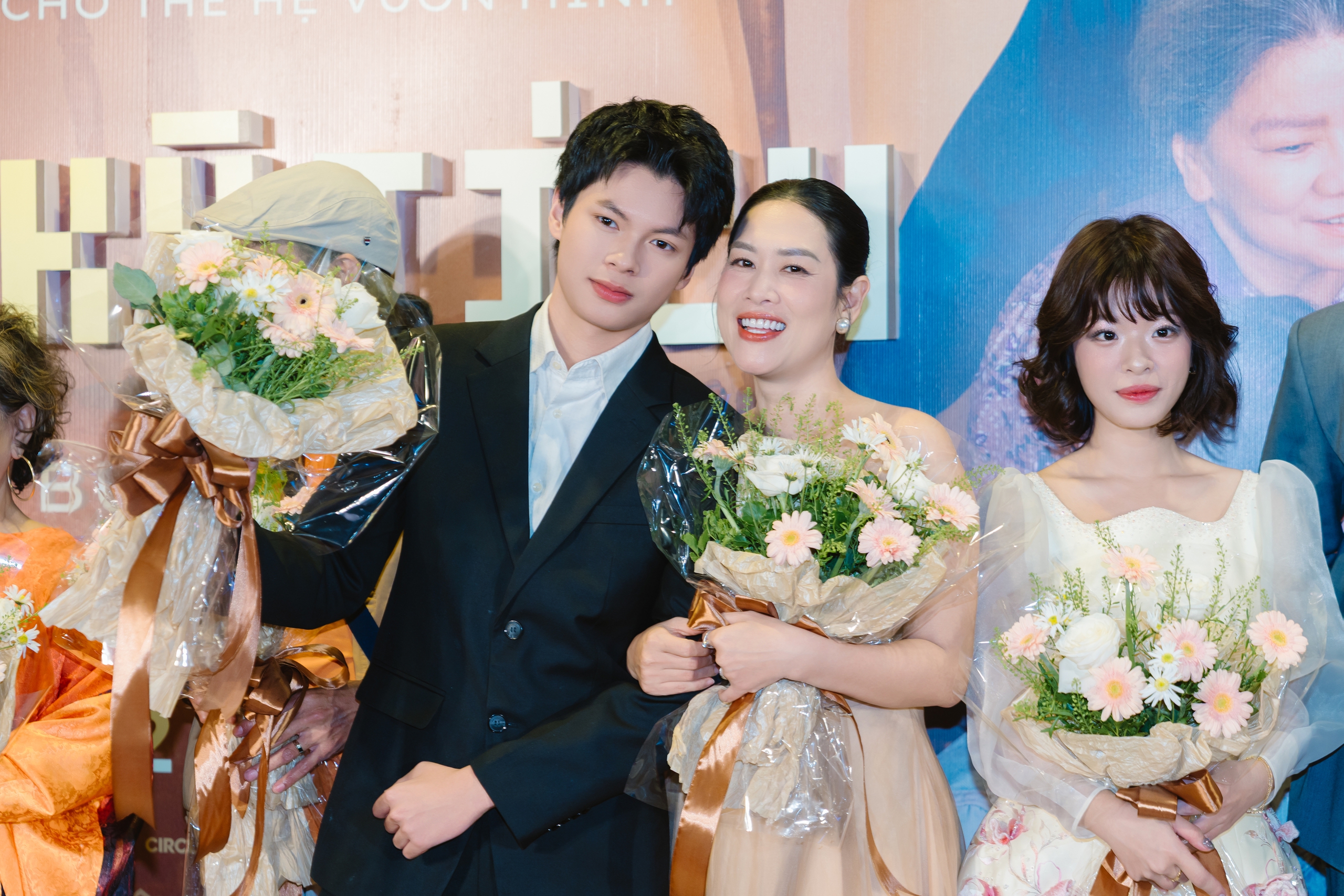 NSND Thanh Hoa: Tôi 'làm liều' ở tuổi 75 - Ảnh 2.