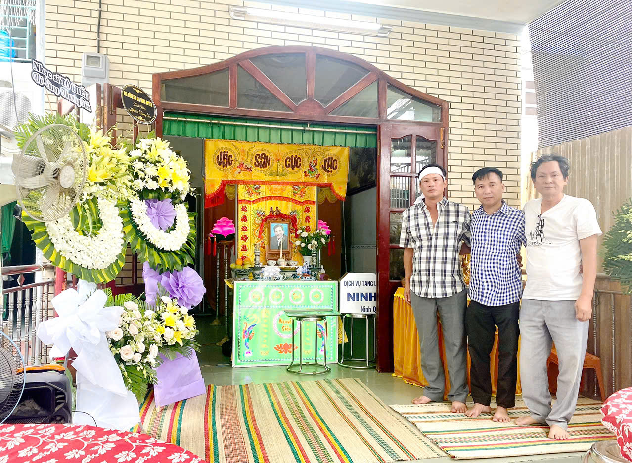 Đám tang đìu hiu của Thương Tín, khép lại một đời ngôi sao màn bạc lừng lẫy - Ảnh 2.