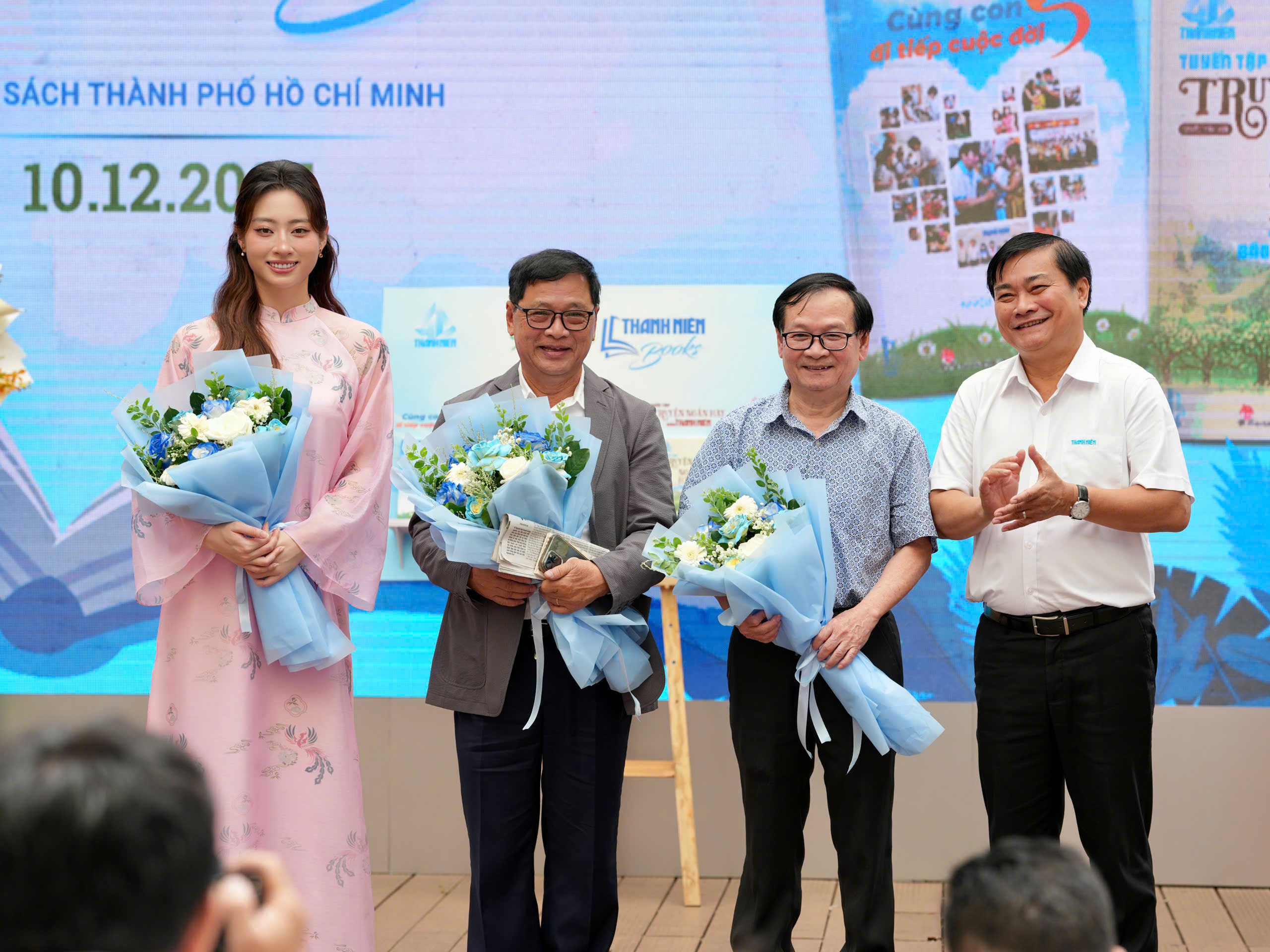 Hoa hậu Lương Thùy Linh cùng Báo Thanh Niên lan tỏa ‘Văn hóa đọc’ - Ảnh 1. Hoa hậu Lương Thùy Linh cùng Báo Thanh Niên lan tỏa ‘Văn hóa đọc’ - Ảnh 1.