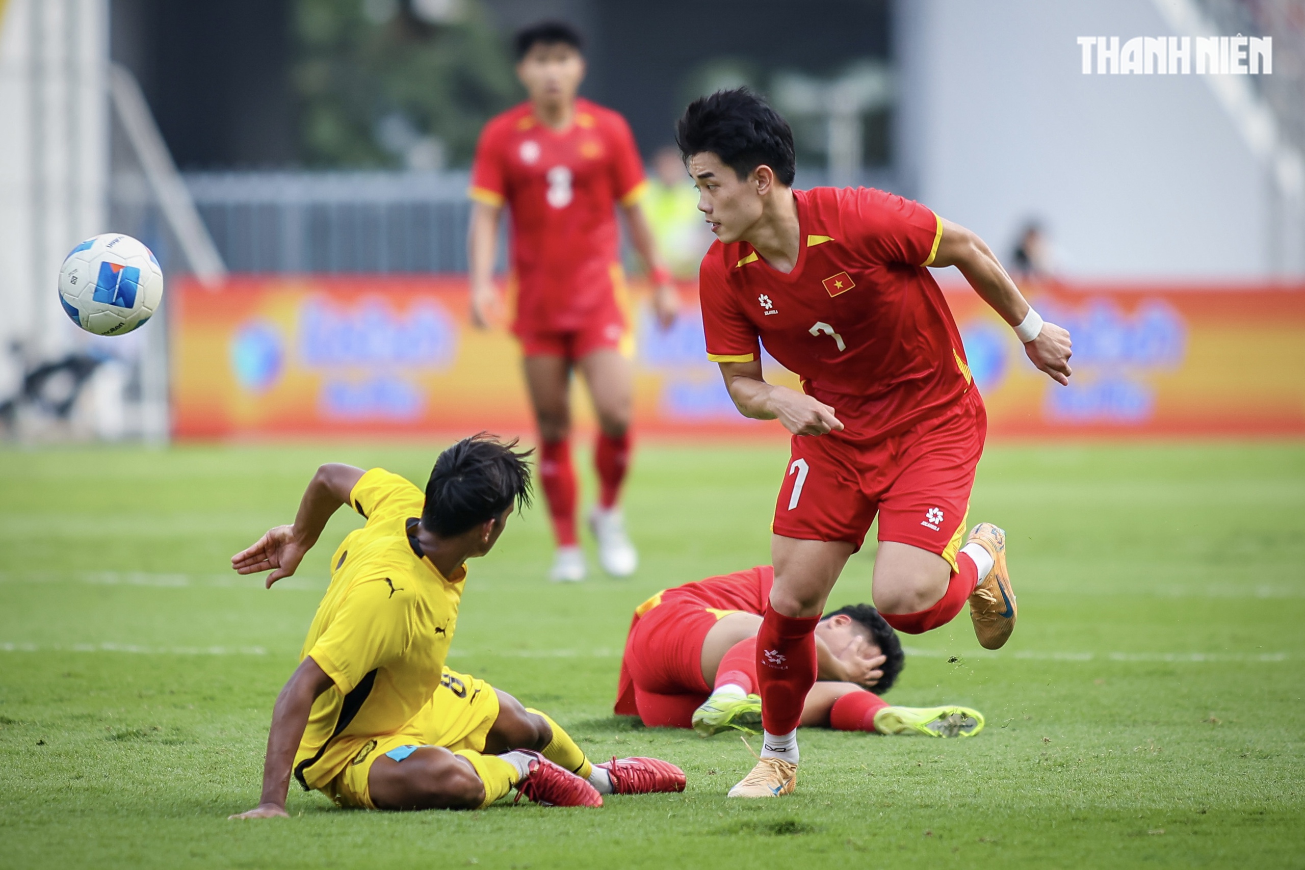 Thưởng thức lại những khoảnh khắc cực hay khi U.23 Việt Nam vượt Malaysia tiến vào bán kết- Ảnh 13. Thưởng thức lại những khoảnh khắc cực hay khi U.23 Việt Nam vượt Malaysia tiến vào bán kết- Ảnh 13.