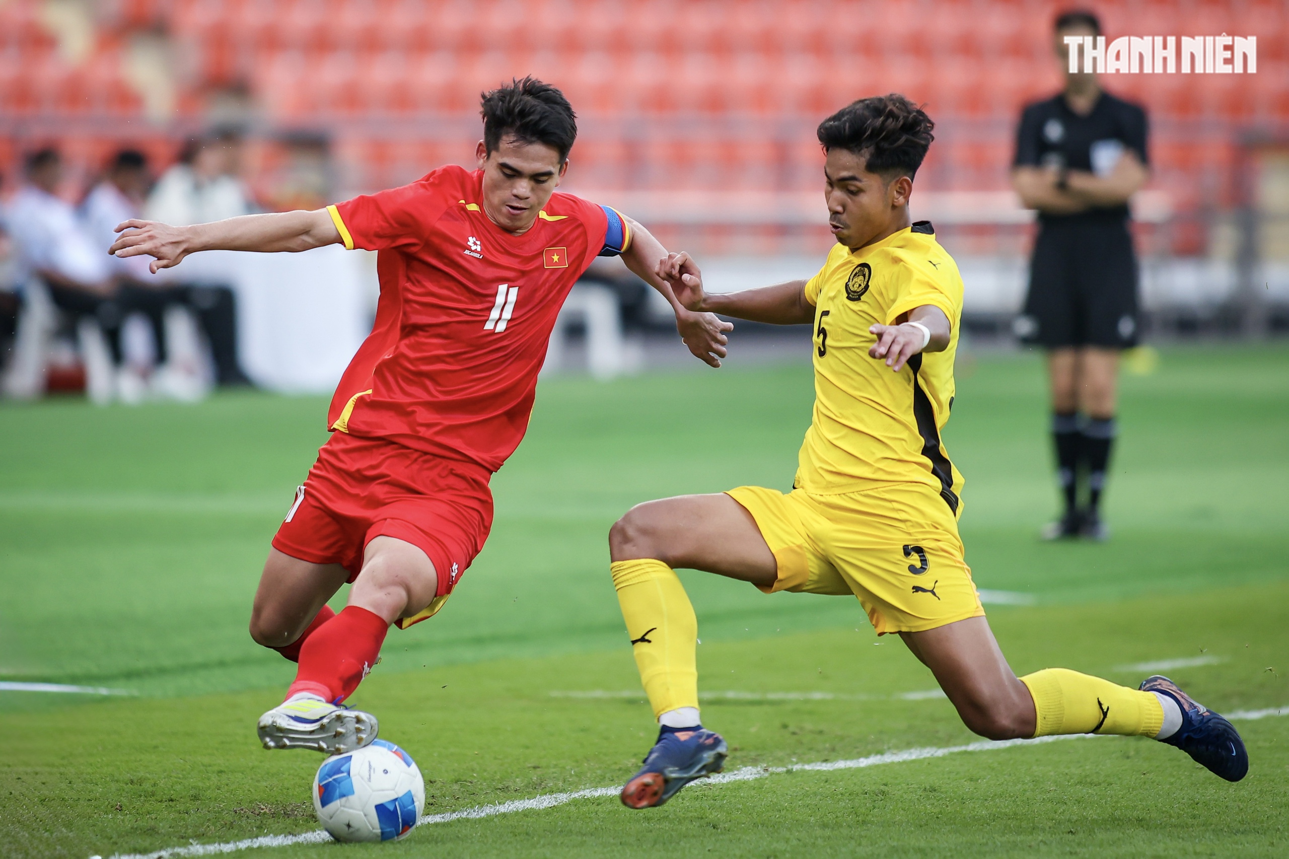 Thưởng thức lại những khoảnh khắc cực hay khi U.23 Việt Nam vượt Malaysia tiến vào bán kết- Ảnh 2. Thưởng thức lại những khoảnh khắc cực hay khi U.23 Việt Nam vượt Malaysia tiến vào bán kết- Ảnh 2.