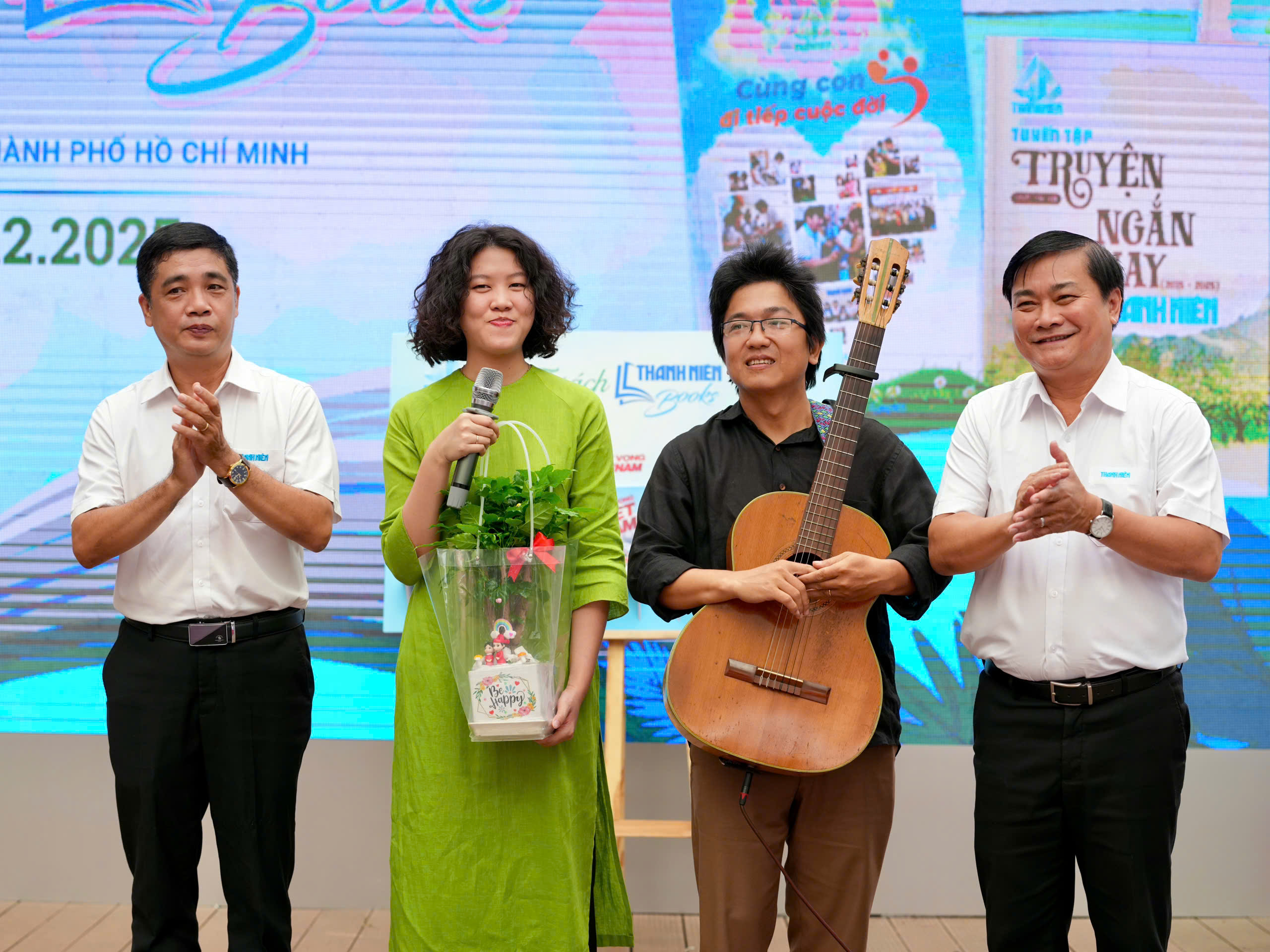 “Cô gái hát nhạc Trịnh” Hoàng Trang mượn lời Trịnh Công Sơn tiết lộ tin vui- Ảnh 1. “Cô gái hát nhạc Trịnh” Hoàng Trang mượn lời Trịnh Công Sơn tiết lộ tin vui- Ảnh 1.