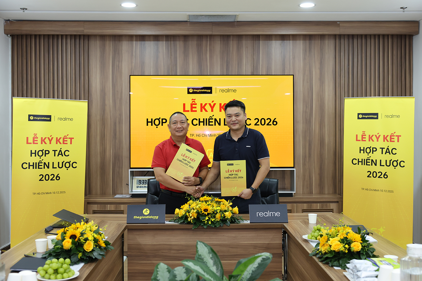 realme và Thế Giới Di Động ký kết chiến lược 2026: Mục tiêu tăng trưởng bứt tốc - Ảnh 1.