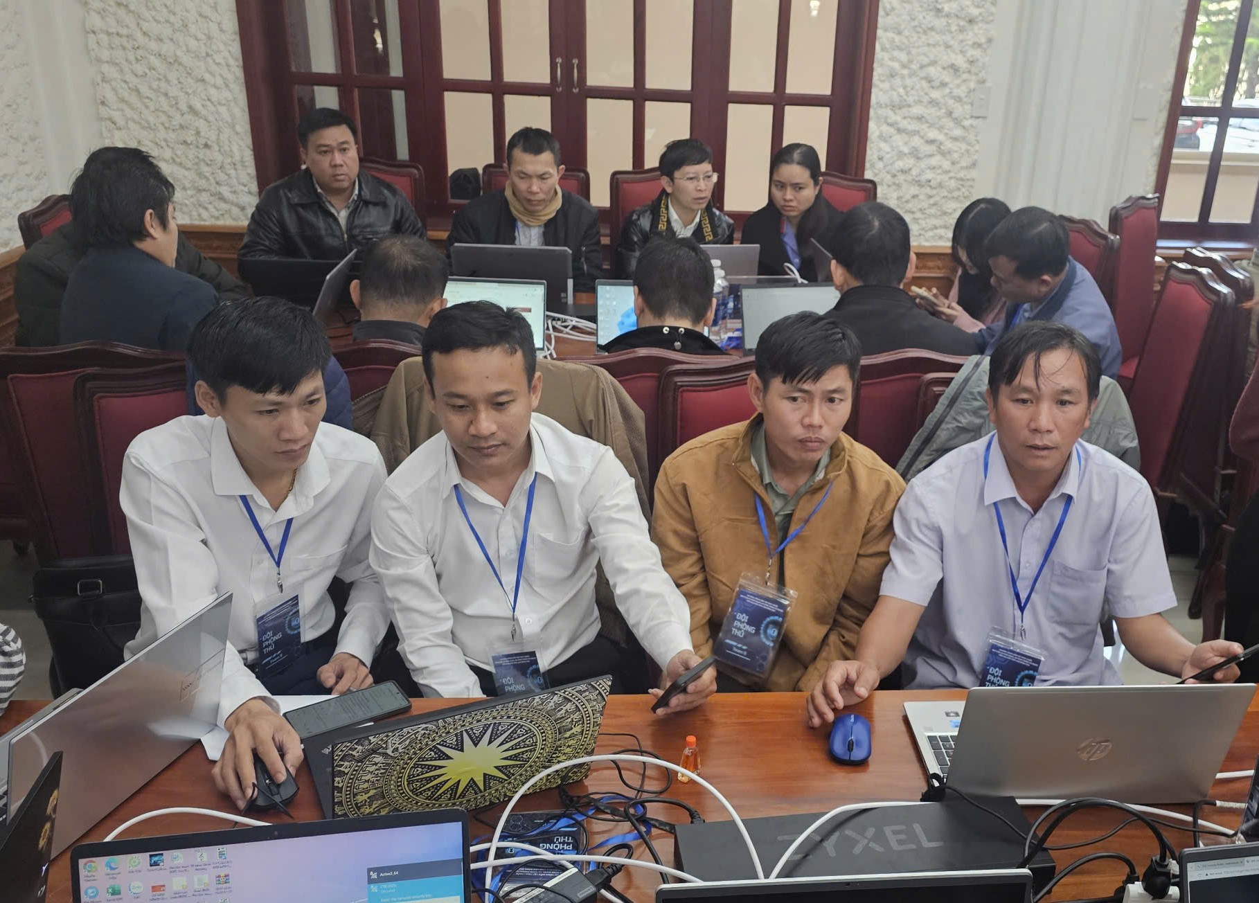 Diễn tập bảo đảm an ninh mạng tại Lâm Đồng: Cuộc chiến trên chiến trường mô phỏng - Ảnh 2.