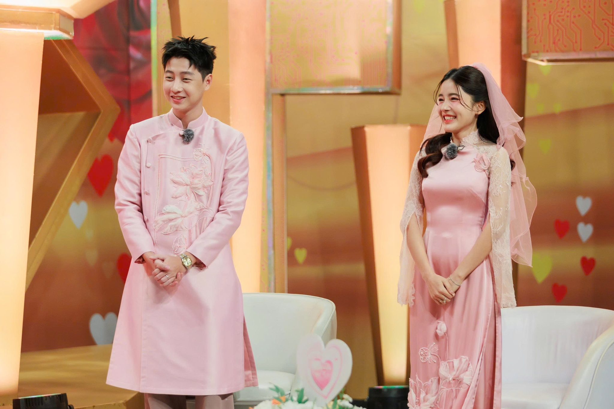 Hồng Vân thích thú trước chuyện tình của cặp vợ chồng nên duyên từ show hẹn hò - Ảnh 4.