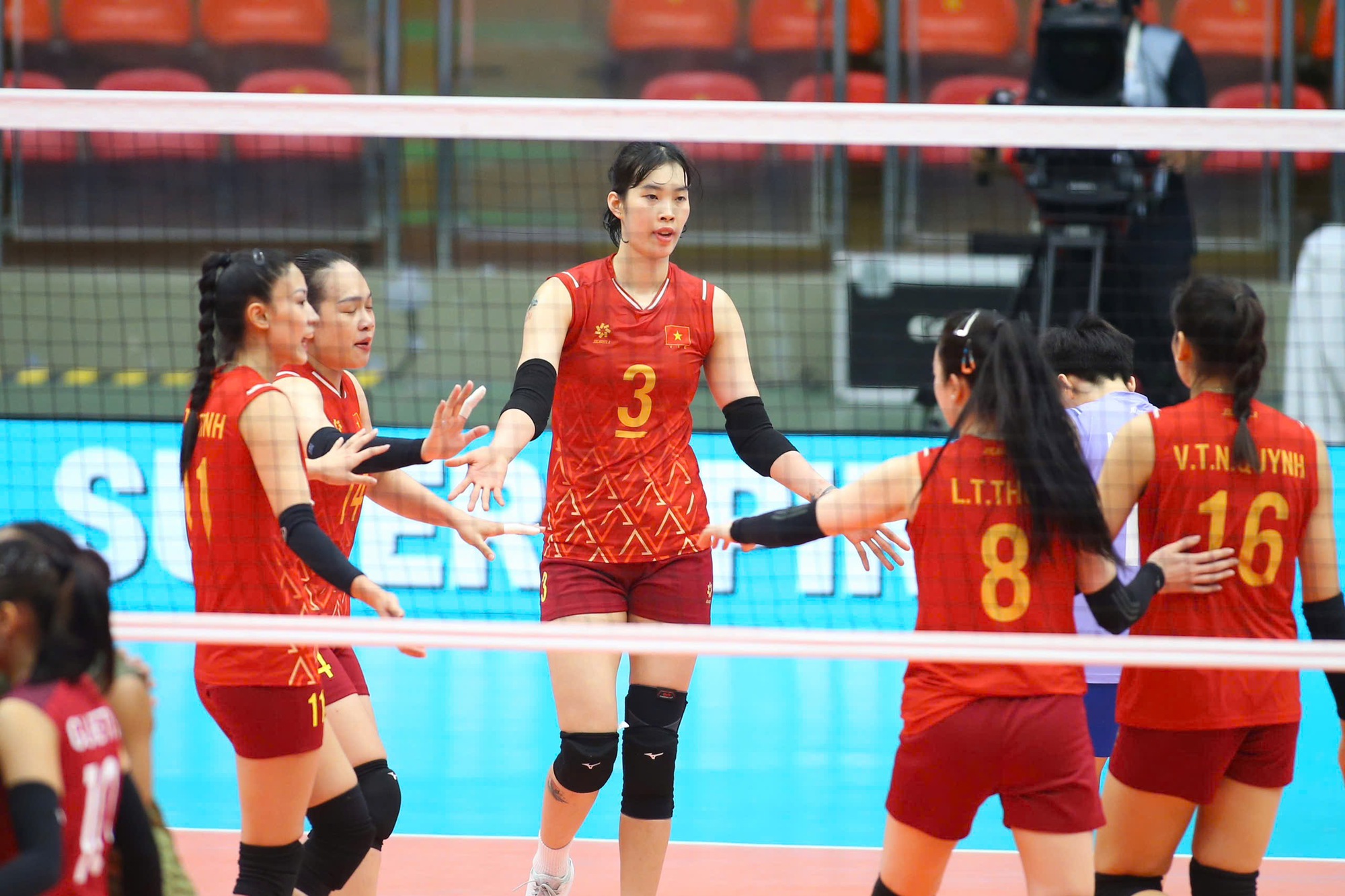 Lịch thi đấu bán kết bóng chuyền nữ SEA Games 33: ĐT nữ Việt Nam đại thắng, hẹn Thái Lan ở chung kết