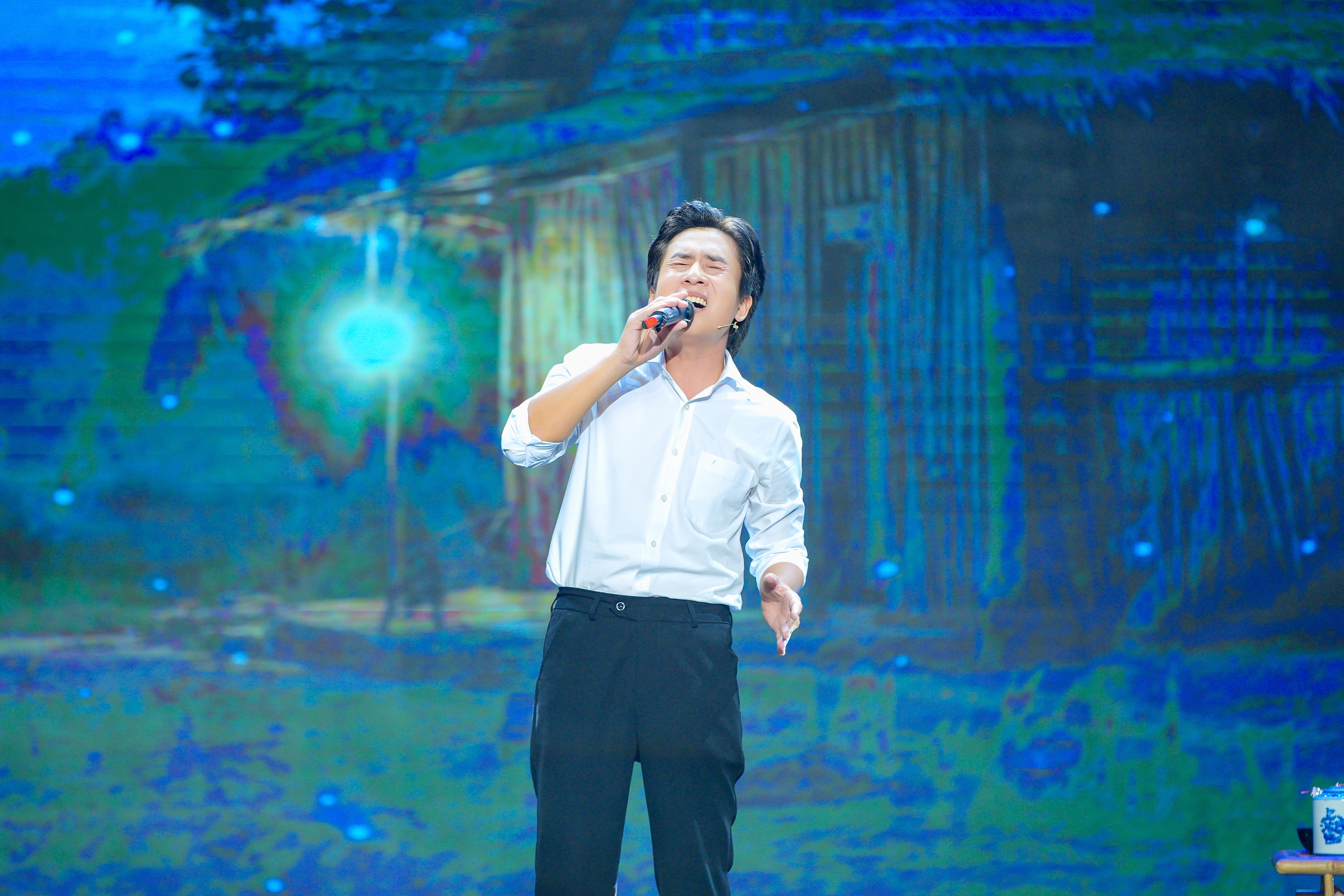 - Ảnh 1. - Ảnh 1.