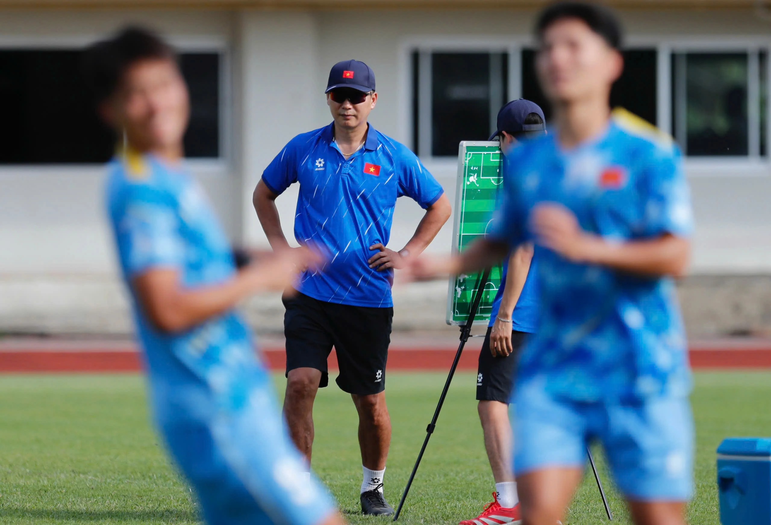 Sân tập mới tiếp sức U.23 Việt Nam trước trận then chốt gặp Philippines - Ảnh 3.