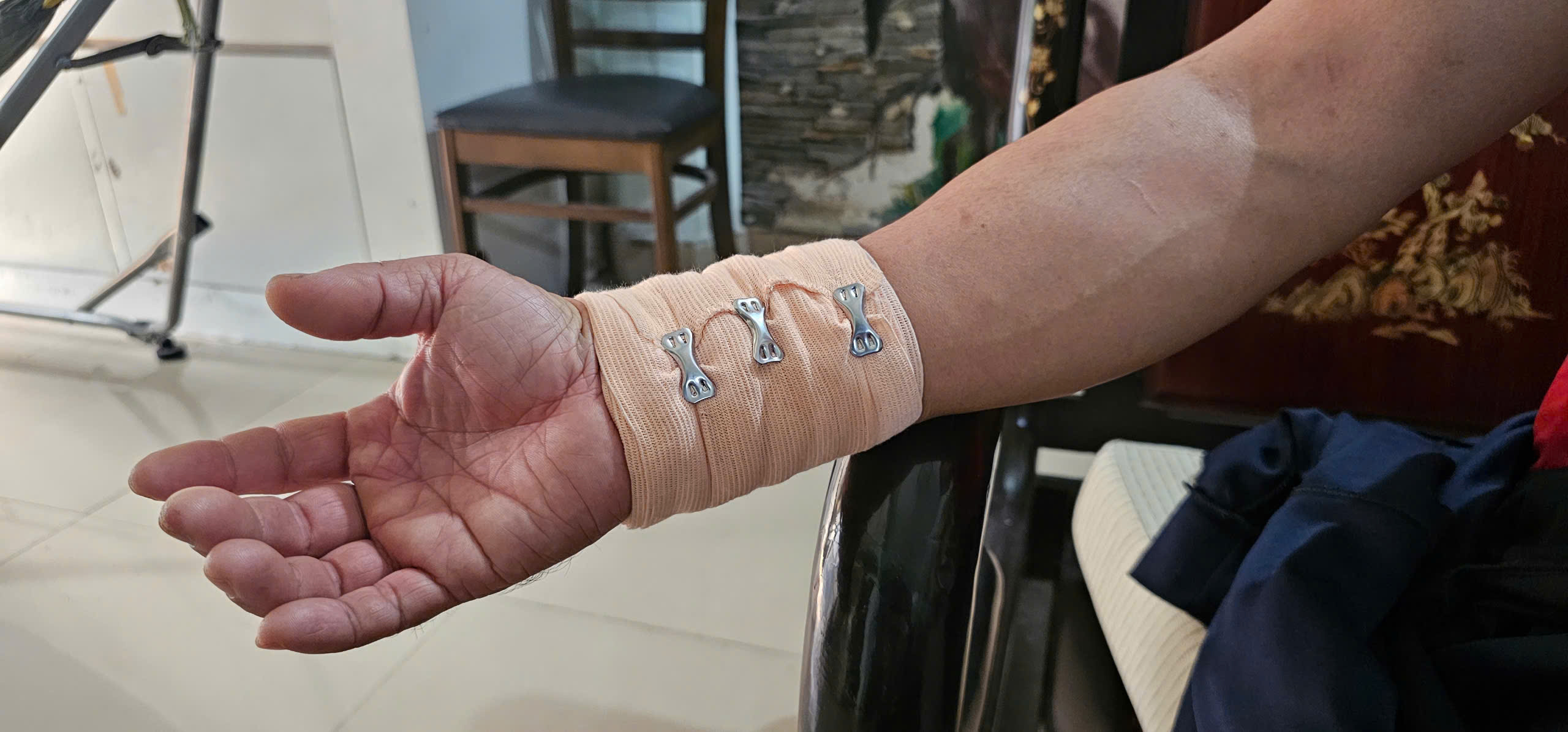 Người đàn ông ở TP.HCM khổ sở vì hàng xóm liên tục gây rối- Ảnh 2. Người đàn ông ở TP.HCM khổ sở vì hàng xóm liên tục gây rối- Ảnh 2.