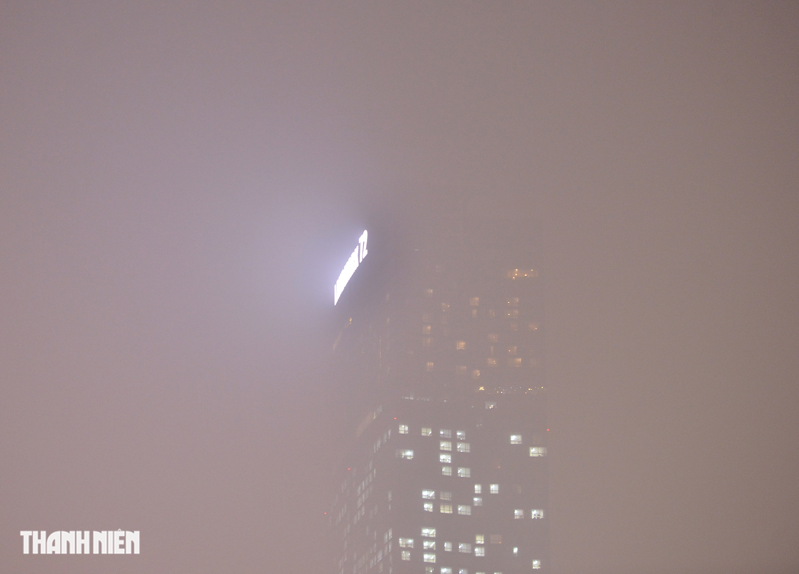Hình ảnh Hà Nội xám trong đêm chỉ số ô nhiễm không khí vượt ngưỡng nguy hại - Ảnh 8.
