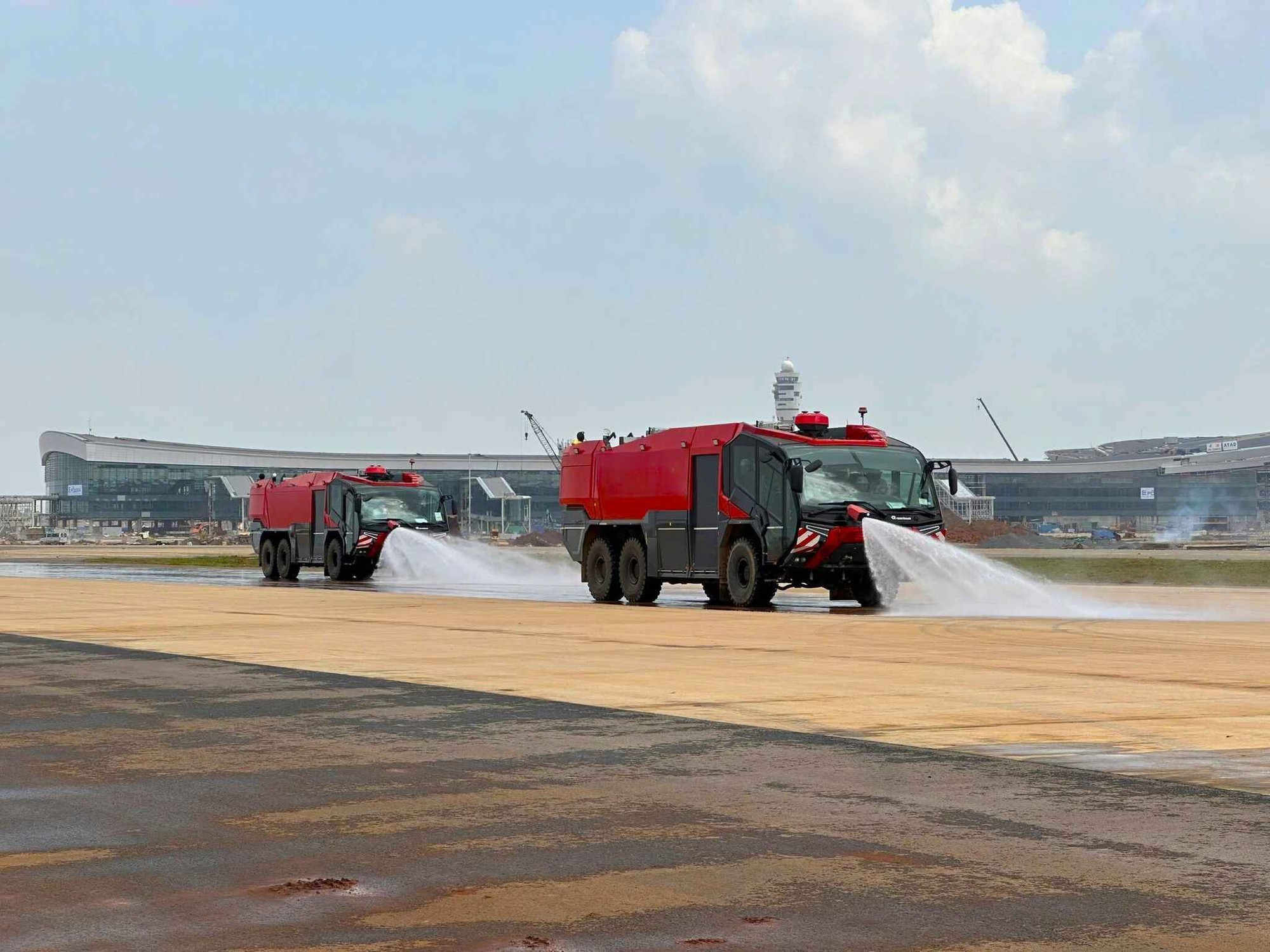 អាកាសយានដ្ឋានឡុងថាញ់បានត្រៀមខ្លួនរួចជាស្រេចដើម្បីស្វាគមន៍ជើងហោះហើរលើកដំបូងរបស់ខ្លួន - រូបថតទី ៥។