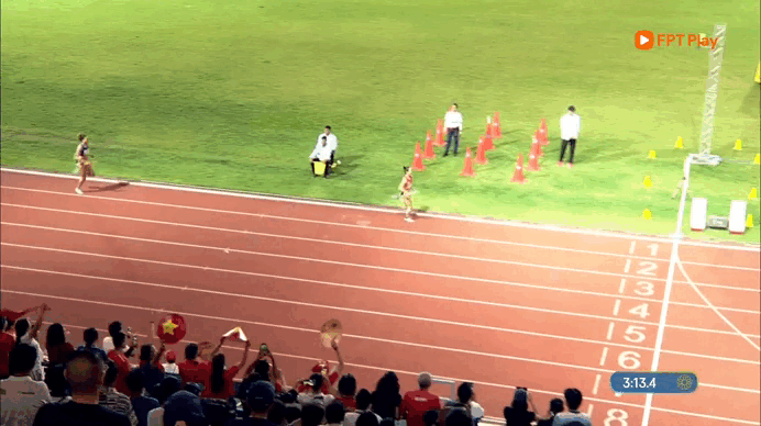 Bộ tứ tiếp sức Việt Nam nói cực hay sau màn chạy trình diễn siêu đẳng cấp thắng người Thái - Ảnh 3. Bộ tứ tiếp sức Việt Nam nói cực hay sau màn chạy trình diễn siêu đẳng cấp thắng người Thái - Ảnh 2.