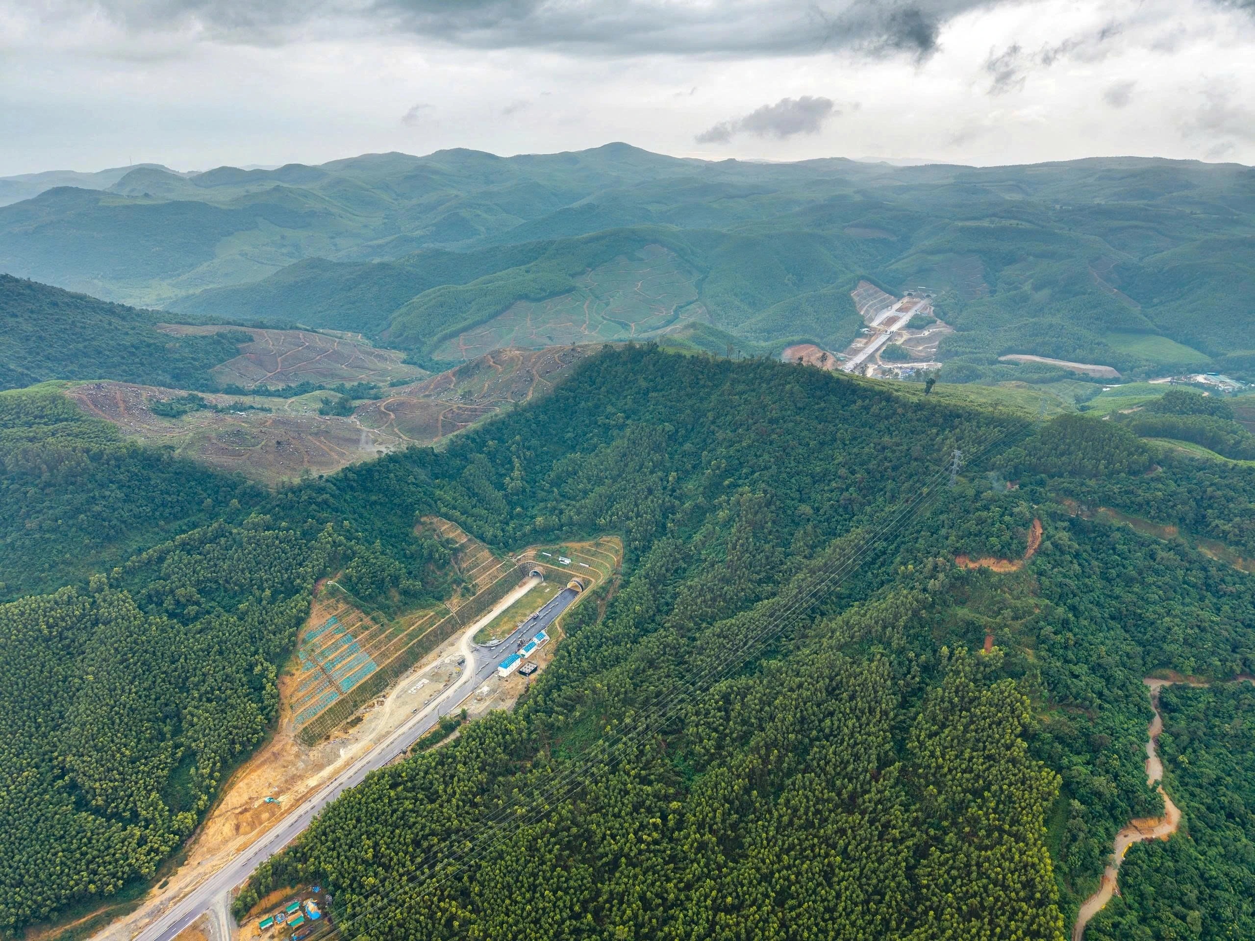 Giải 'cơn khát' vốn cho hạ tầng chiến lược- Ảnh 1.