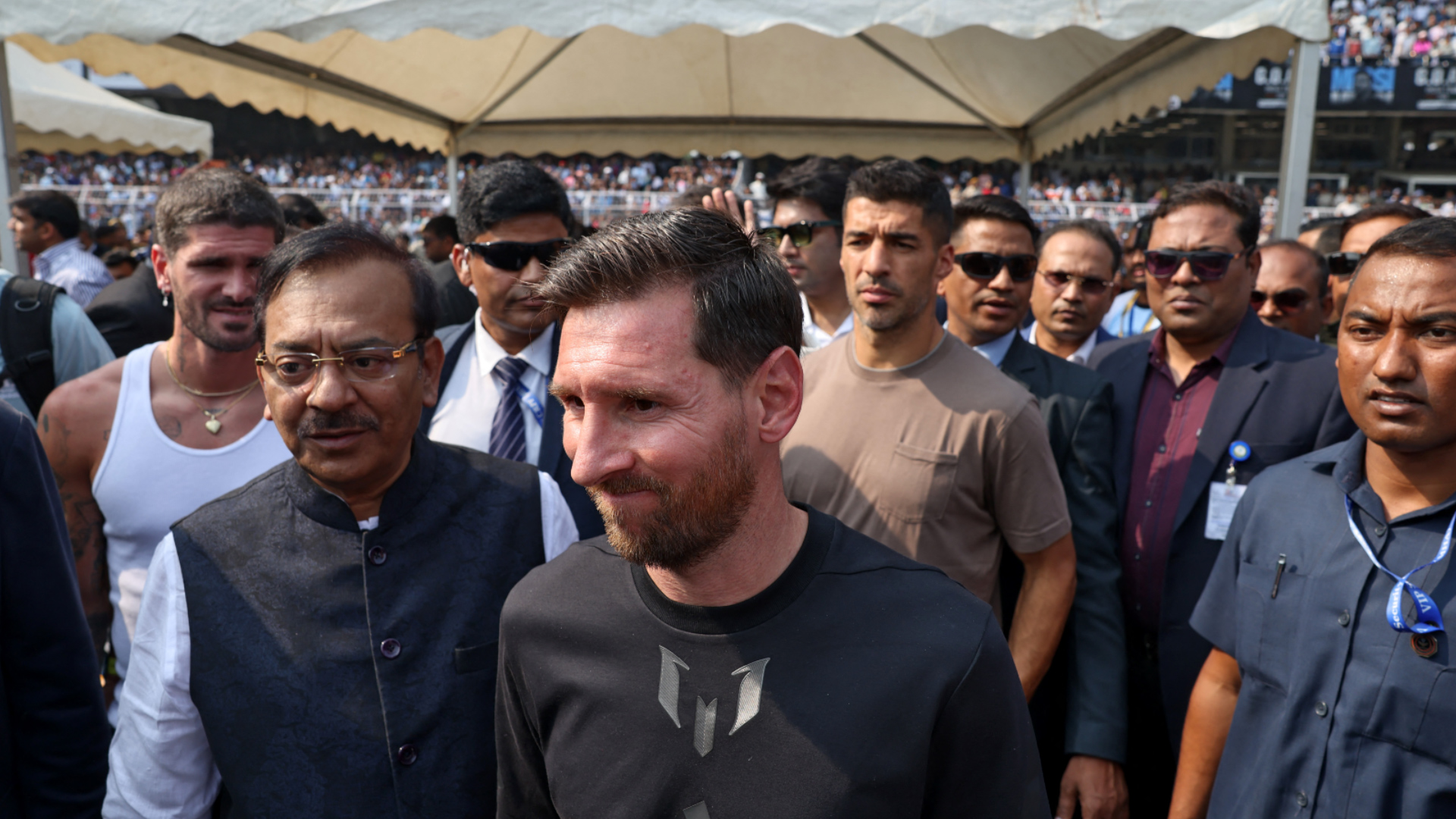 Dân Ấn Độ ‘nổi loạn’ vì Lionel Messi - Ảnh 1.