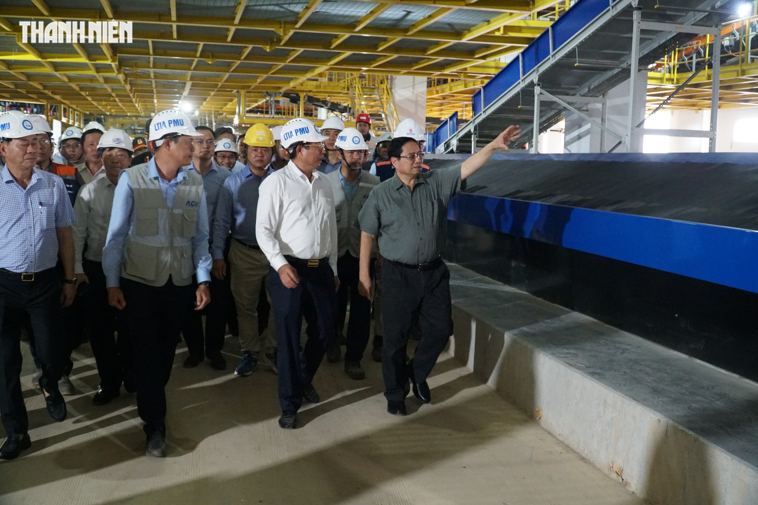 Thủ tướng kiểm tra sân bay Long Thành trước ngày đón chuyến bay đầu tiên ngày 19.12- Ảnh 3. Thủ tướng kiểm tra sân bay Long Thành trước ngày đón chuyến bay đầu tiên ngày 19.12- Ảnh 3.