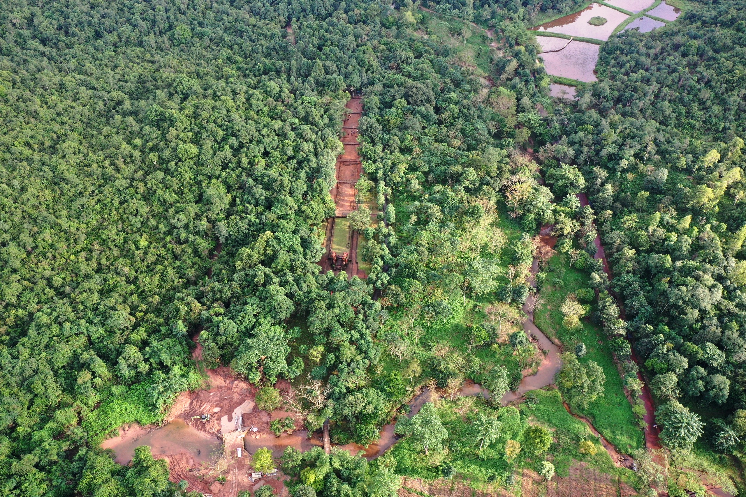 Cận cảnh 'con đường thiêng' ở thánh địa Mỹ Sơn- Ảnh 7. Cận cảnh 'con đường thiêng' ở thánh địa Mỹ Sơn- Ảnh 7.