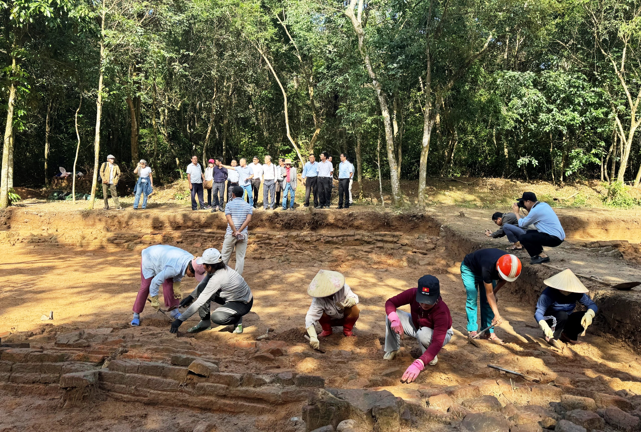 Cận cảnh 'con đường thiêng' ở thánh địa Mỹ Sơn- Ảnh 6. Cận cảnh 'con đường thiêng' ở thánh địa Mỹ Sơn- Ảnh 6.