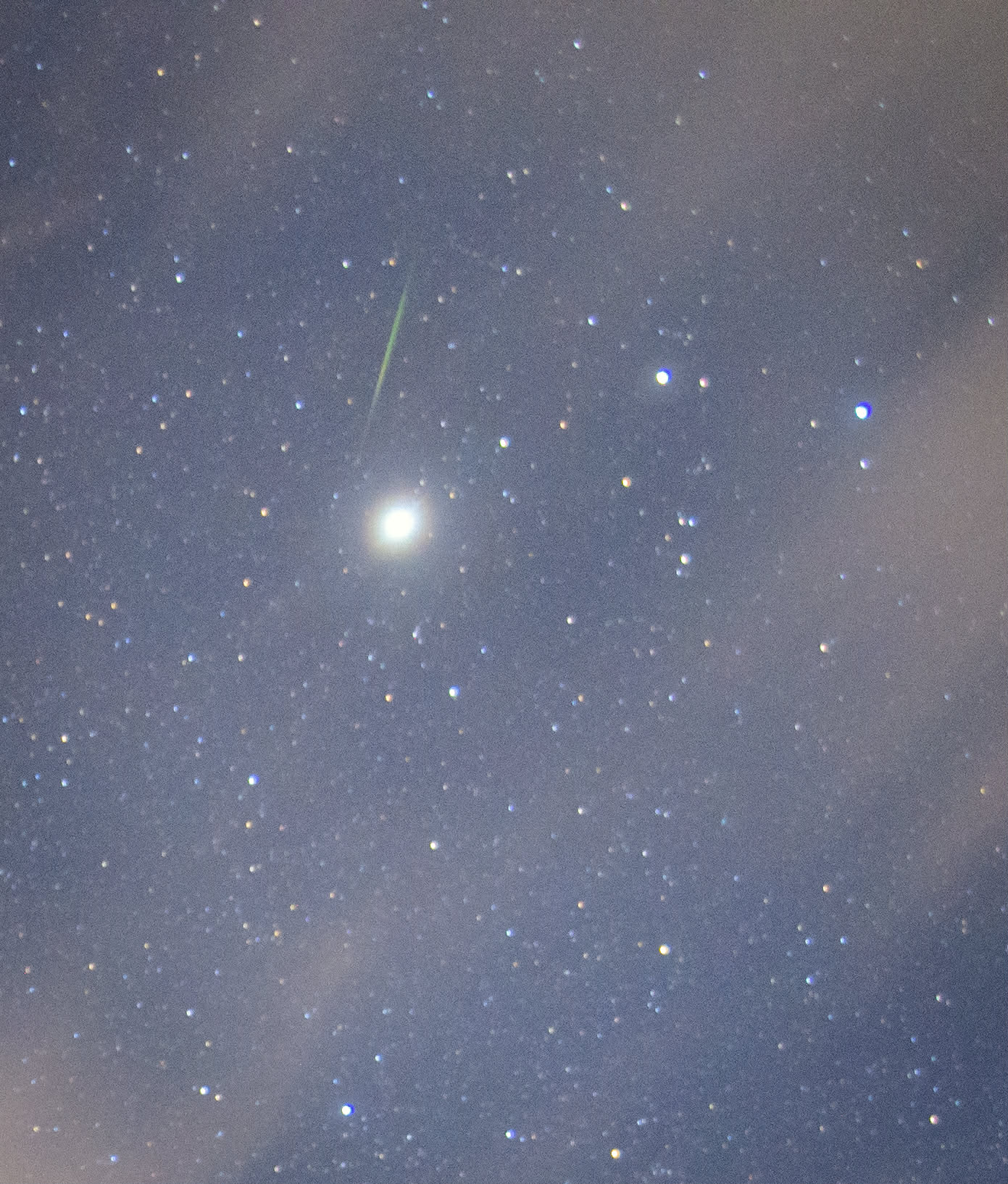 Cả nhà 'bắt' mưa sao băng cực đại ở Tà Nung: Phấn khích thấy 'quả cầu lửa' - Ảnh 4.