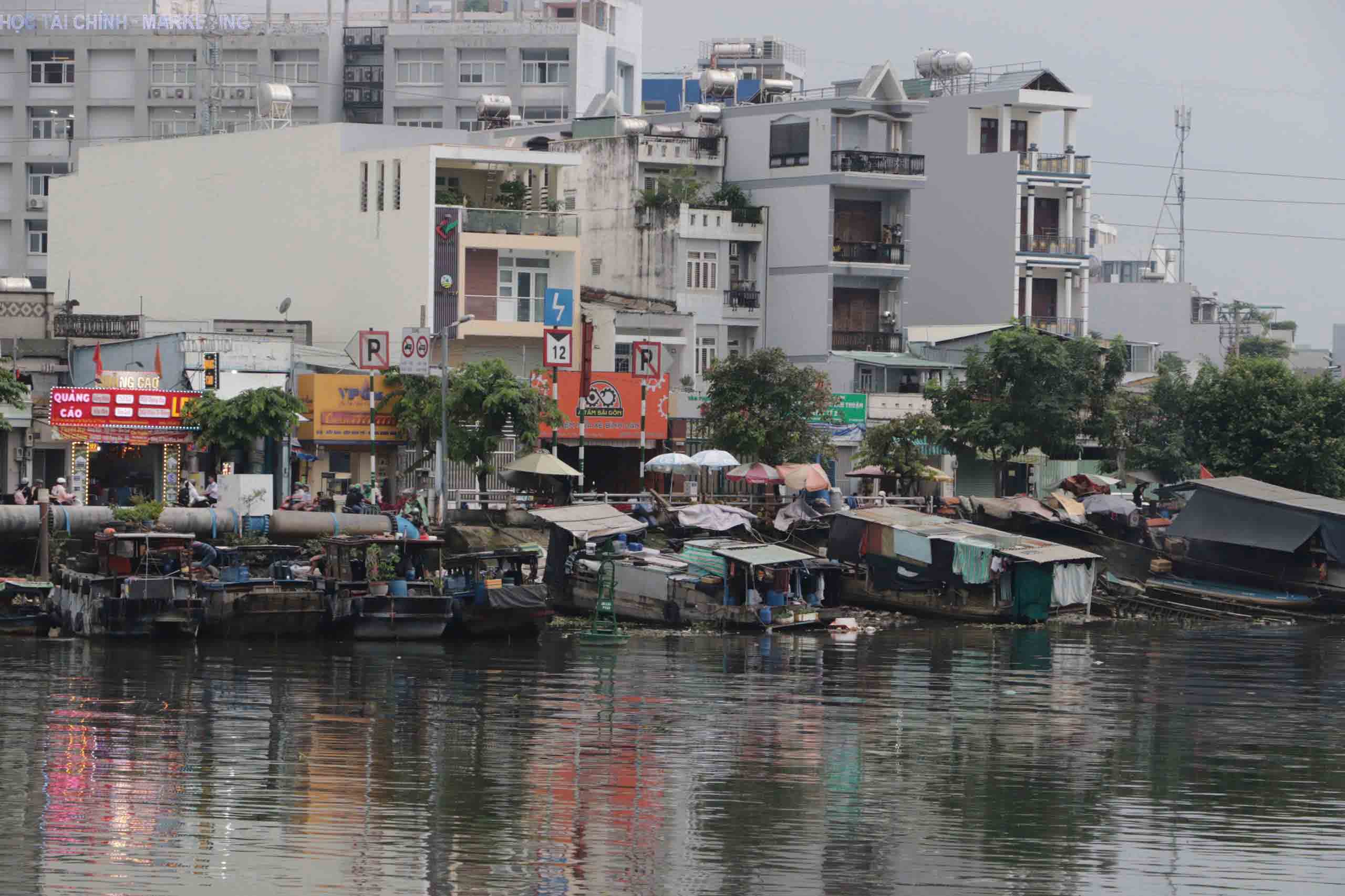 - Ảnh 4. - Ảnh 4.