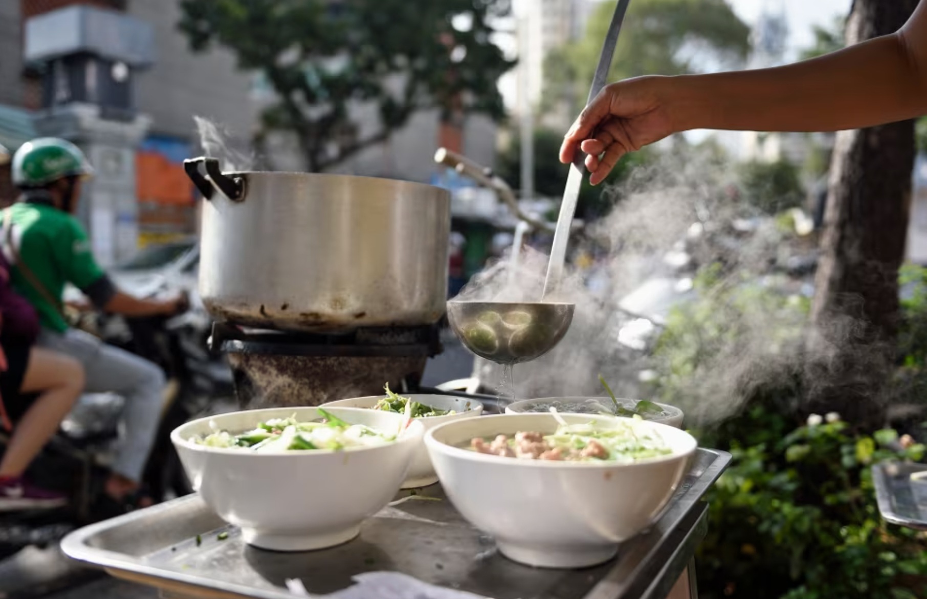 Báo Mỹ CNN vinh danh một món Việt trong top ngon nhất thế giới- Ảnh 9. Báo Mỹ CNN vinh danh một món Việt trong top ngon nhất thế giới- Ảnh 9.