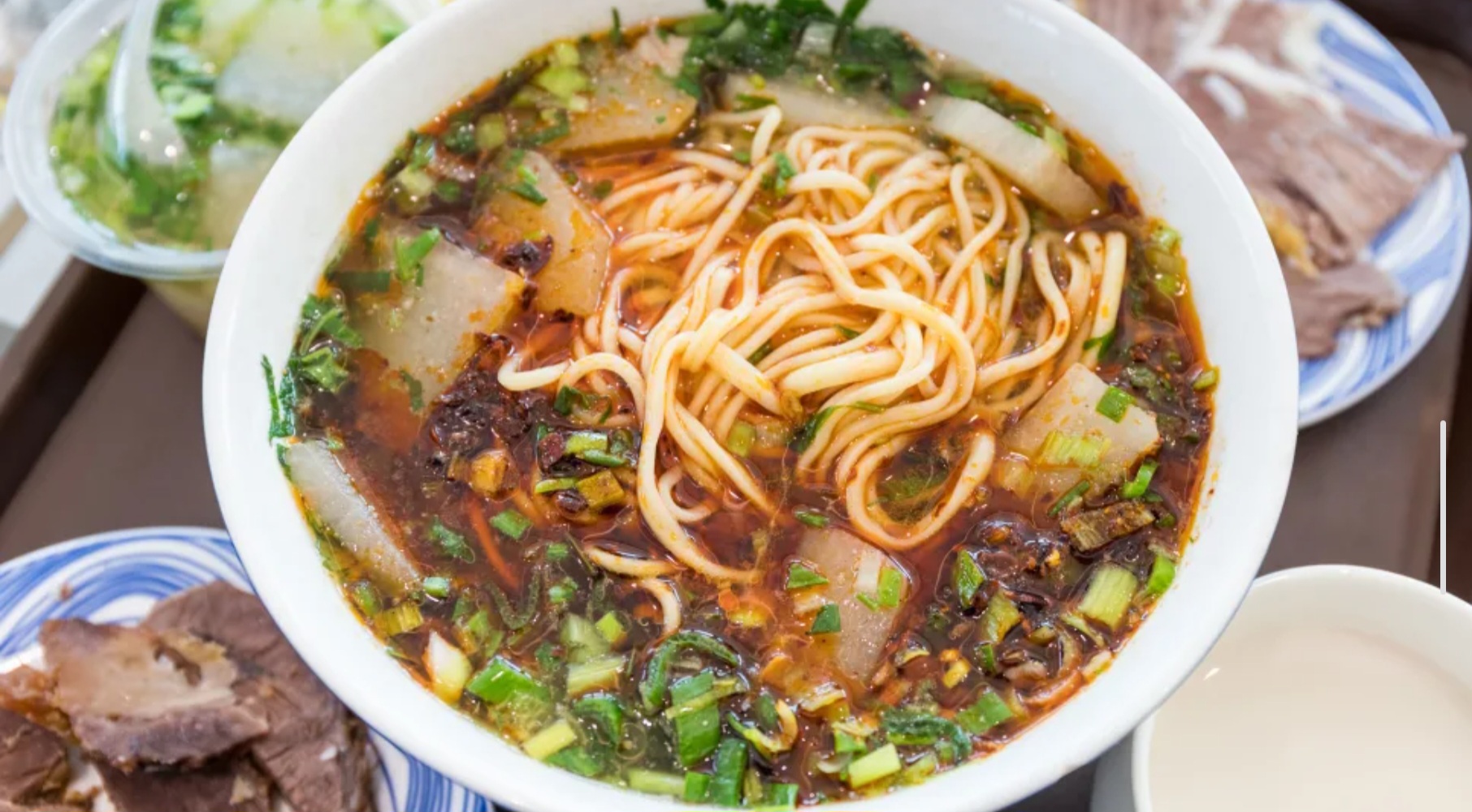 Báo Mỹ CNN vinh danh một món Việt trong top ngon nhất thế giới- Ảnh 3. Báo Mỹ CNN vinh danh một món Việt trong top ngon nhất thế giới- Ảnh 3.