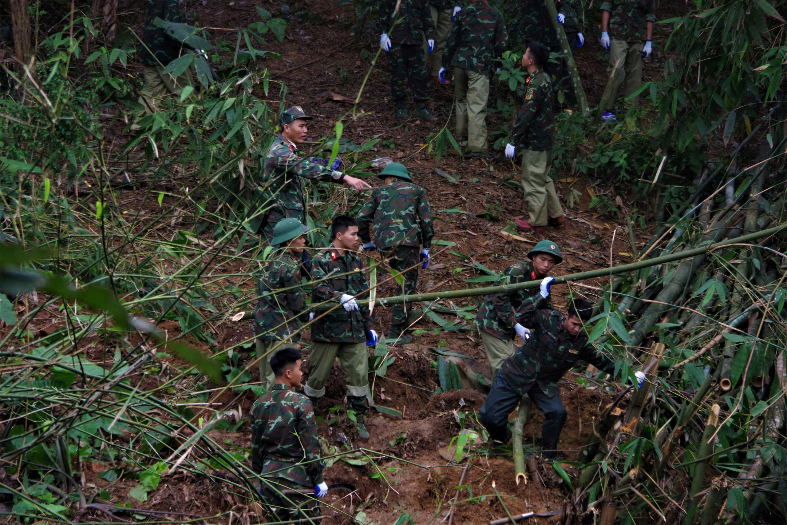 Khởi công công trình chống sạt lở tại xã Khe Sanh sau ảnh hưởng của mưa lũ- Ảnh 2. Khởi công công trình chống sạt lở tại xã Khe Sanh sau ảnh hưởng của mưa lũ- Ảnh 2.