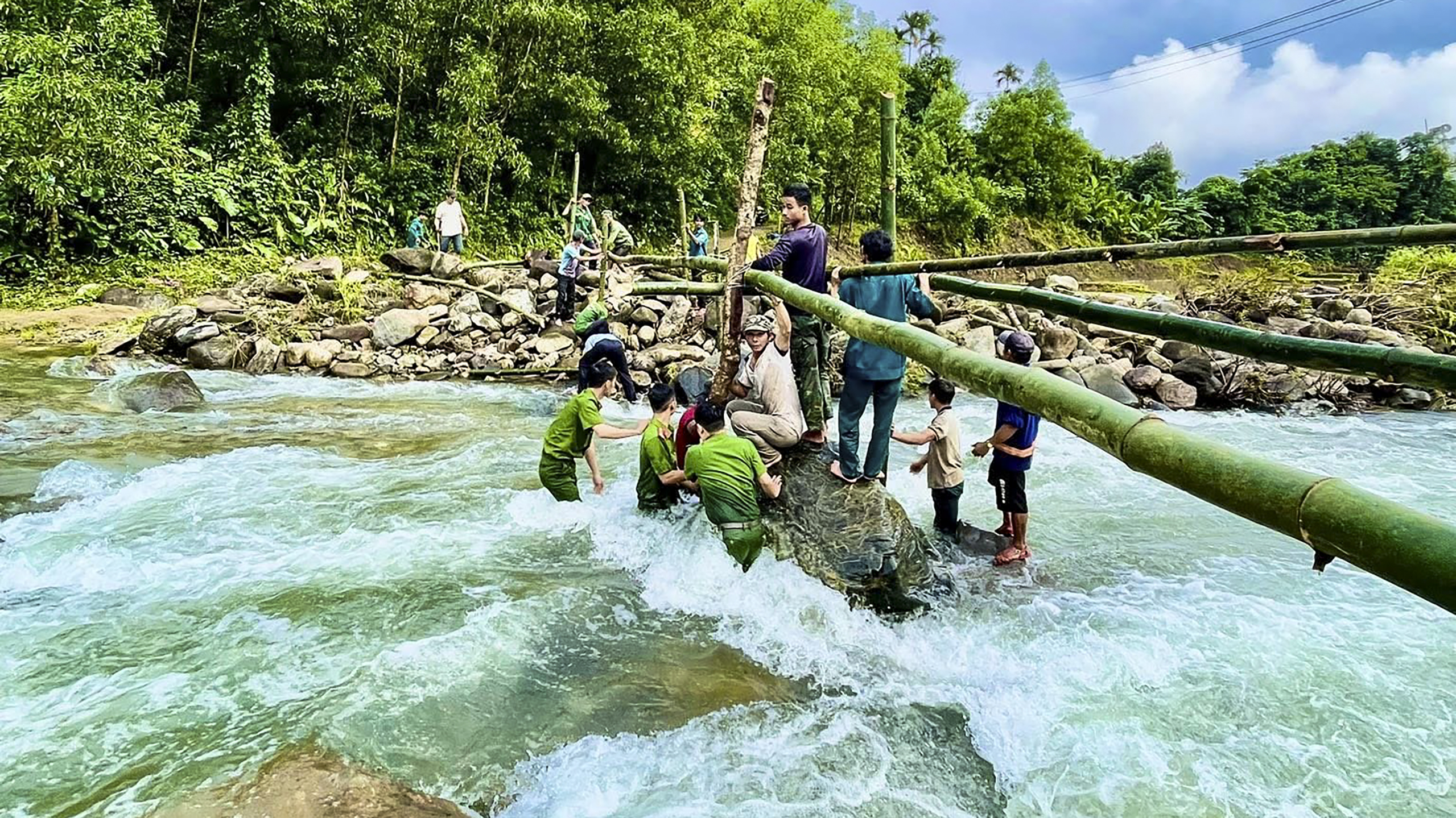 Tuổi trẻ Quảng Ngãi phát huy vai trò tiên phong thời chuyển đổi số- Ảnh 2. Tuổi trẻ Quảng Ngãi phát huy vai trò tiên phong thời chuyển đổi số- Ảnh 2.