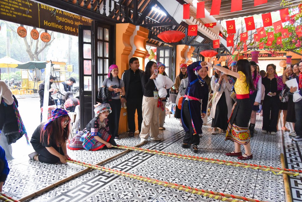 - Ảnh 7. - Ảnh 7.