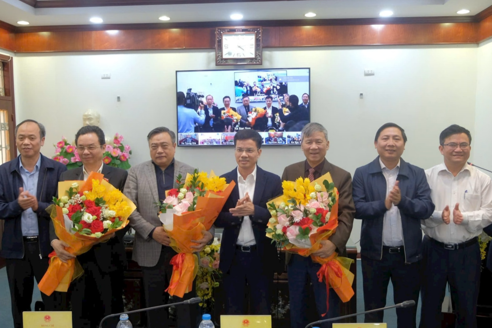 Chủ nhiệm Ủy ban Kiểm tra Trung ương: 'Tôi sẽ luôn đi cùng Hà Nội' - Ảnh 2.