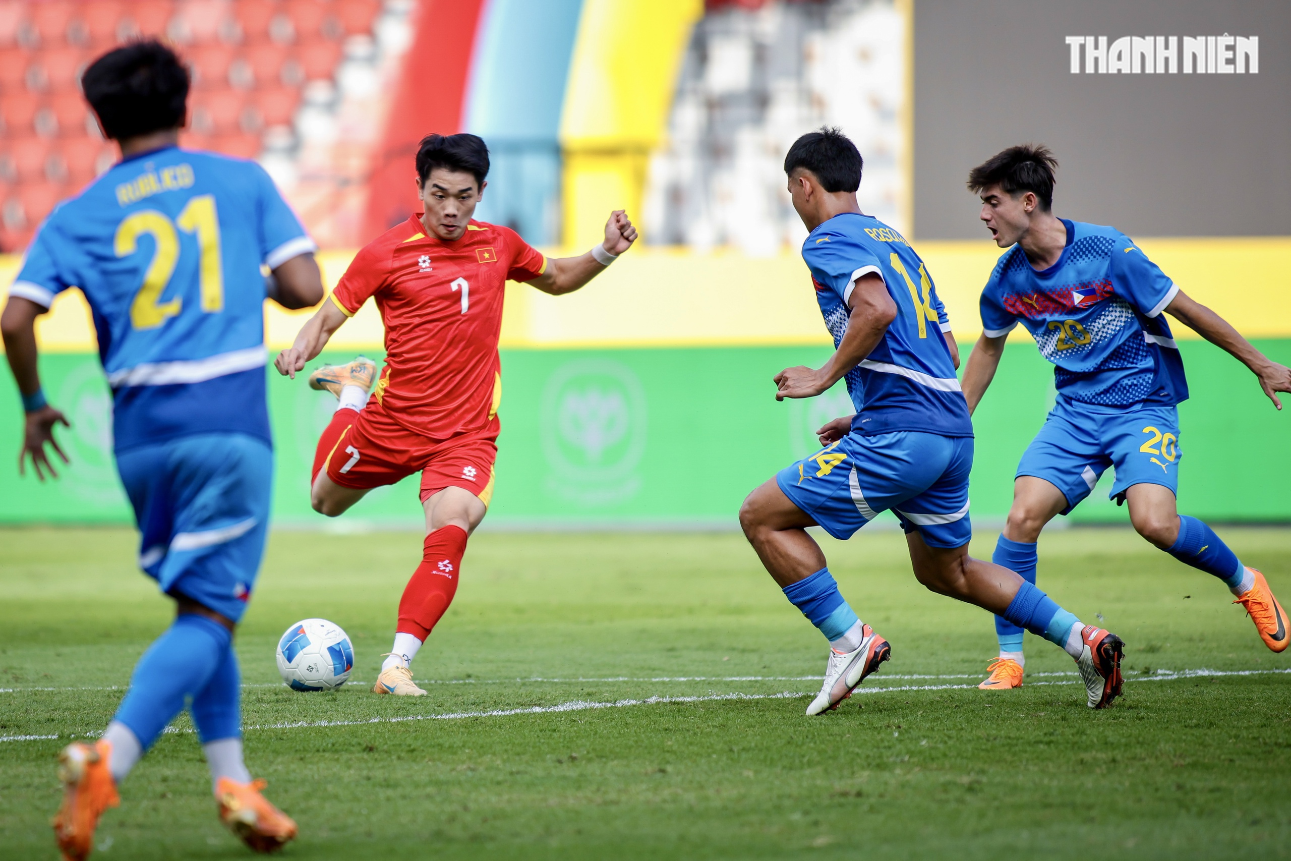Ph&uacute;t 89 b&ugrave;ng nổ, U.23 Việt Nam hi&ecirc;n ngang v&agrave;o chung kết SEA Games 33- Ảnh 6.