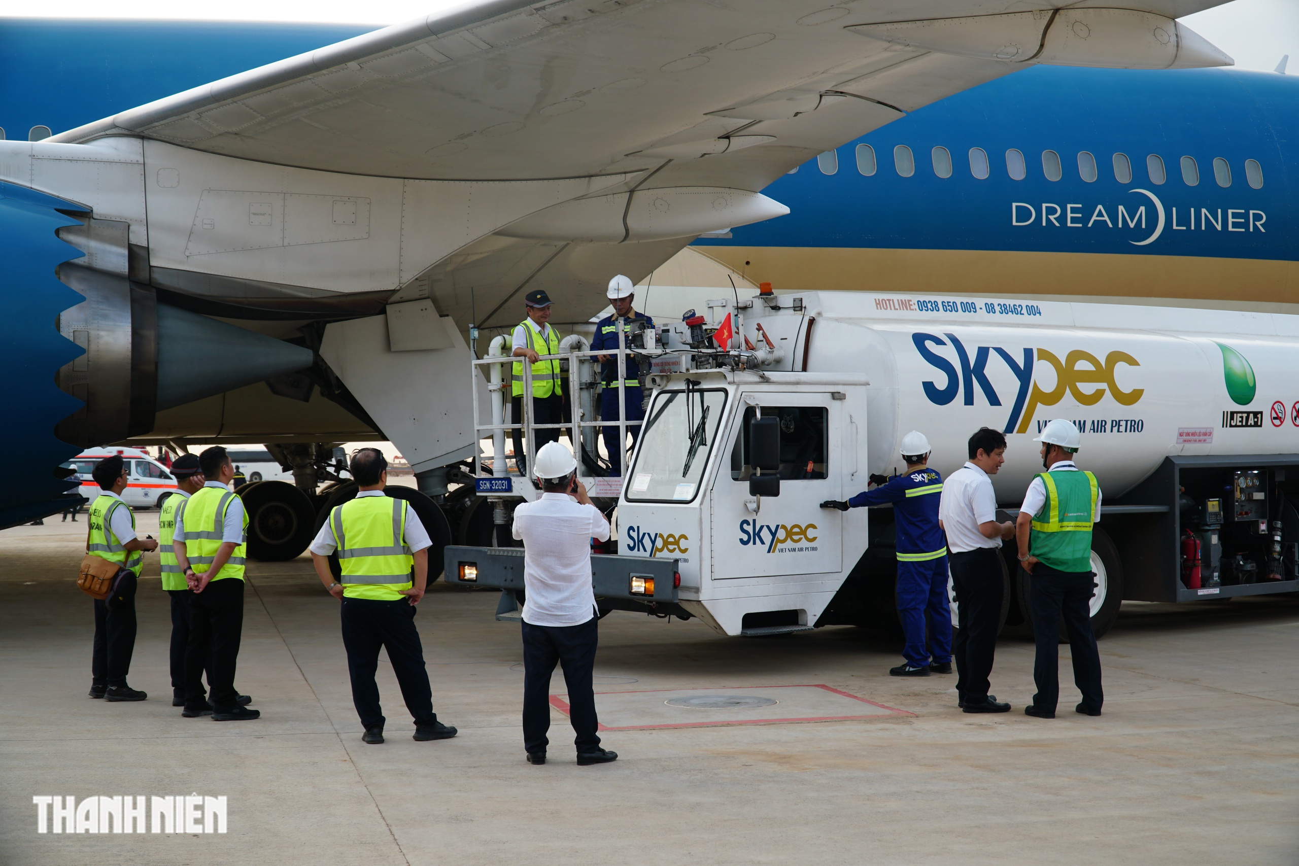 Cận cảnh chiếc máy bay Boeing 787, máy bay đầu tiên đáp xuống sân bay Long Thành - Ảnh 9.