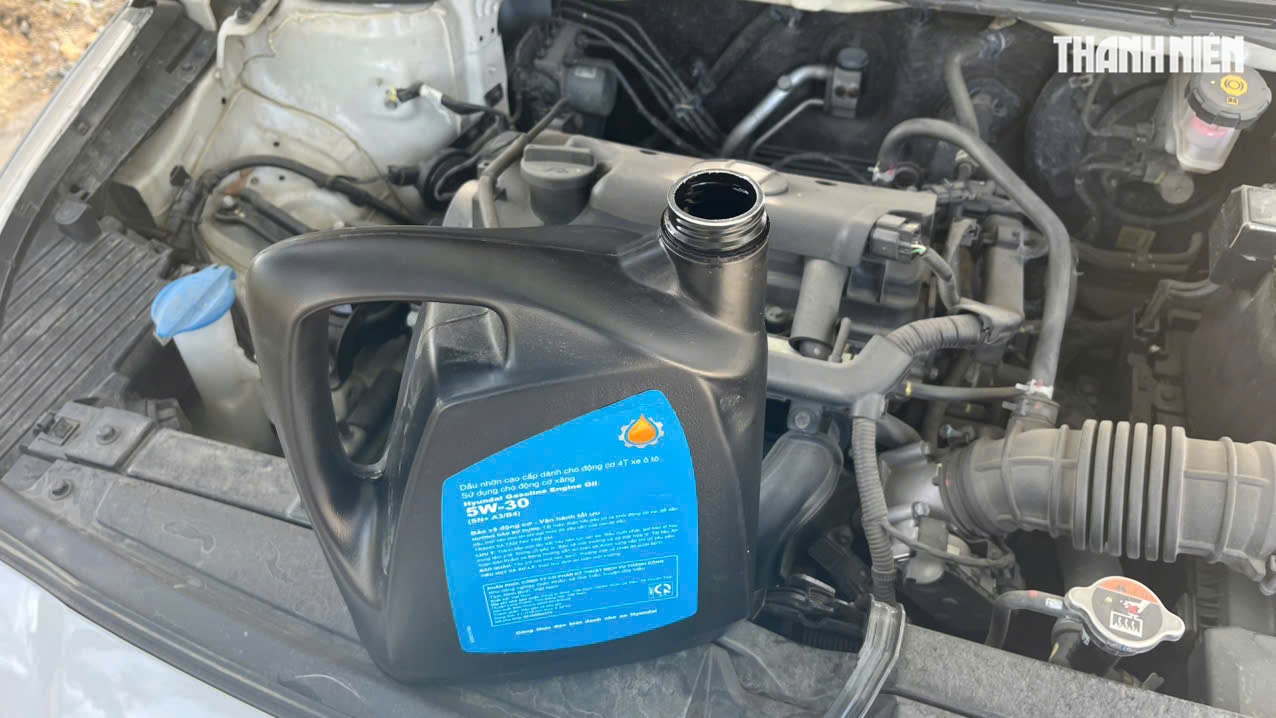  Khi nào nên thay dầu động cơ, dầu hộp số? - Ảnh 1.