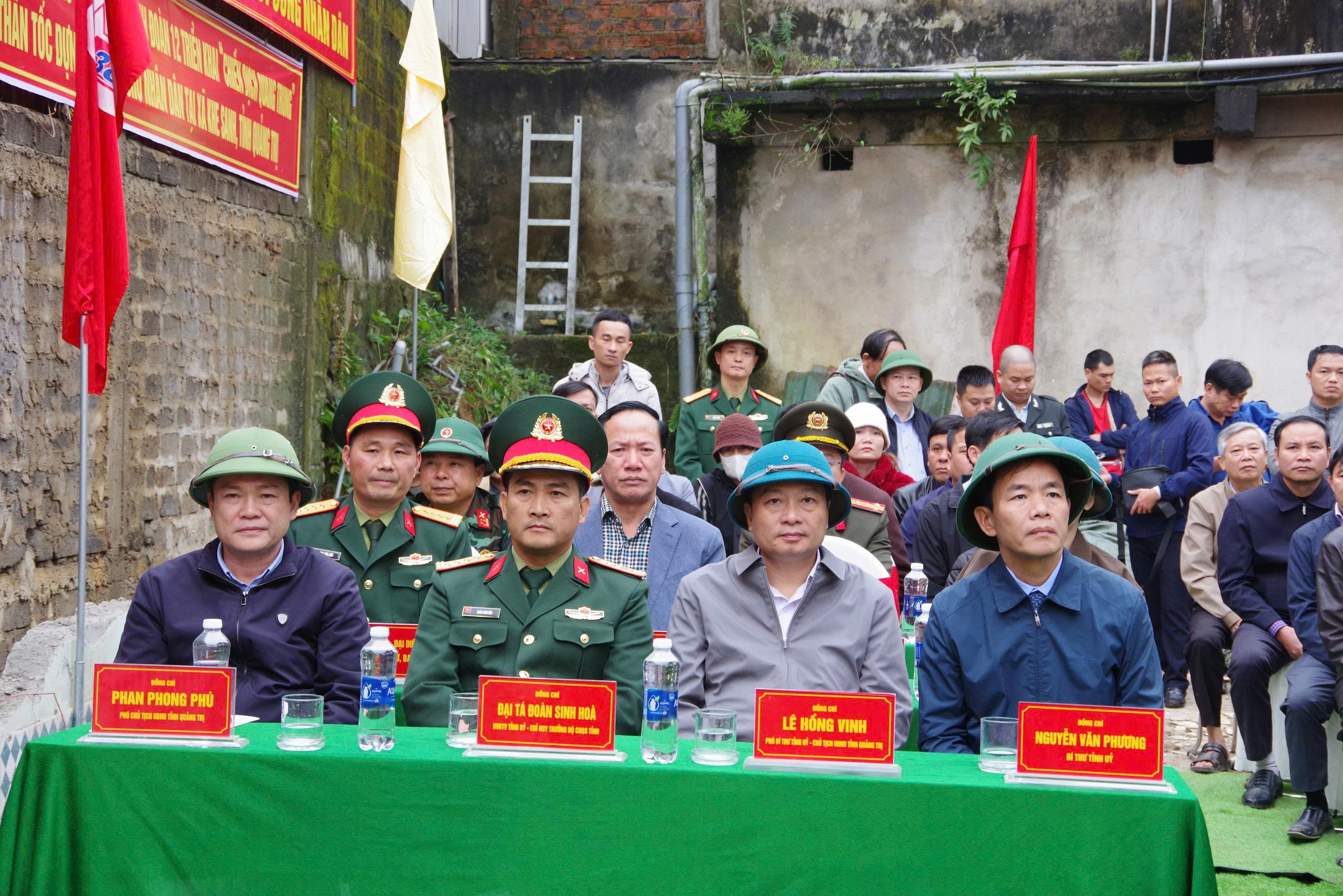 Khởi công công trình chống sạt lở tại xã Khe Sanh sau ảnh hưởng của mưa lũ- Ảnh 1. Khởi công công trình chống sạt lở tại xã Khe Sanh sau ảnh hưởng của mưa lũ- Ảnh 1.